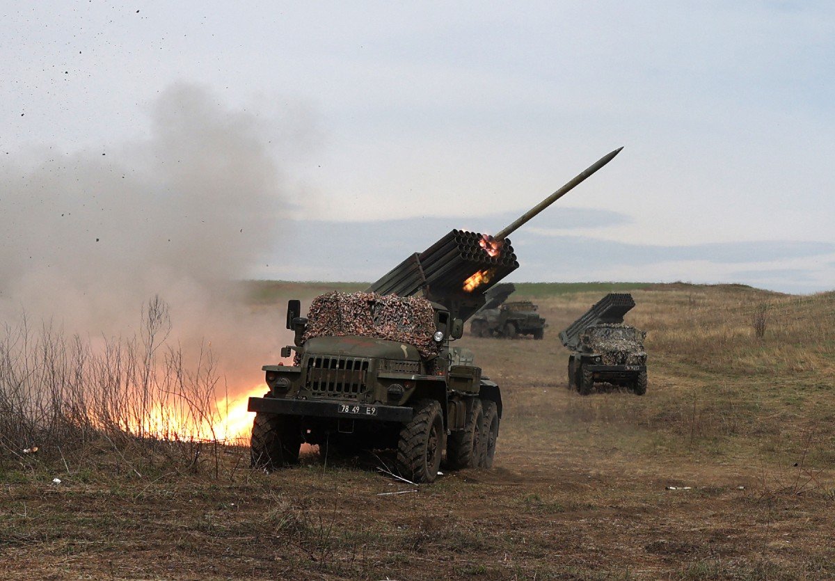 Ukraine Pháo binh Nga MLRS