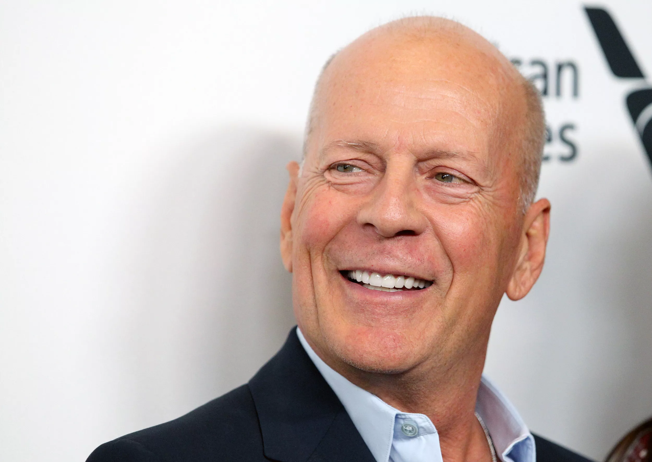 Bruce Willis Dementia Diagnosis: Everything His Family and Friends Have Shared - Vimarsana News