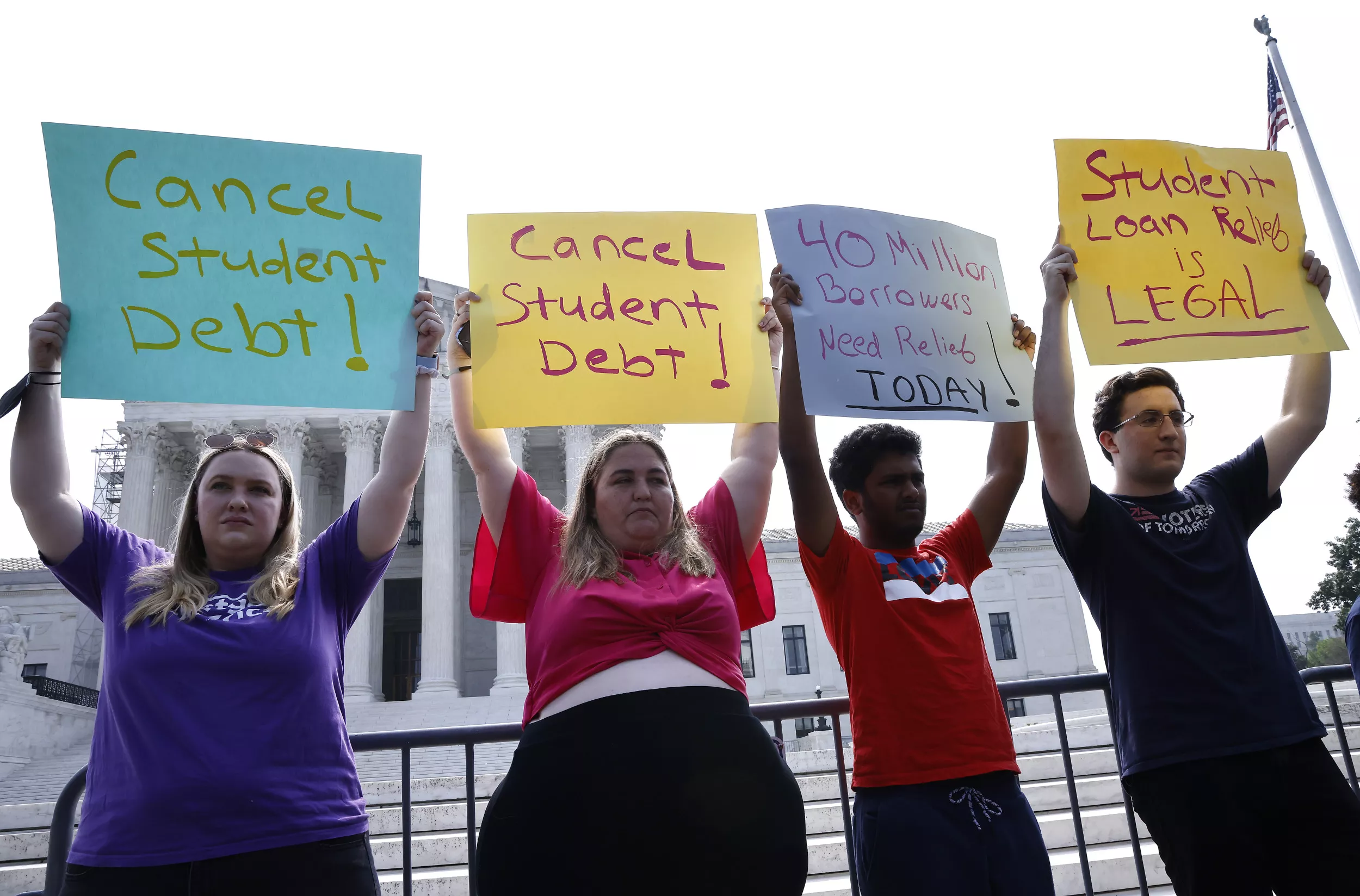 Student Loans Hindering American Prosperity: Survey - Vimarsana News