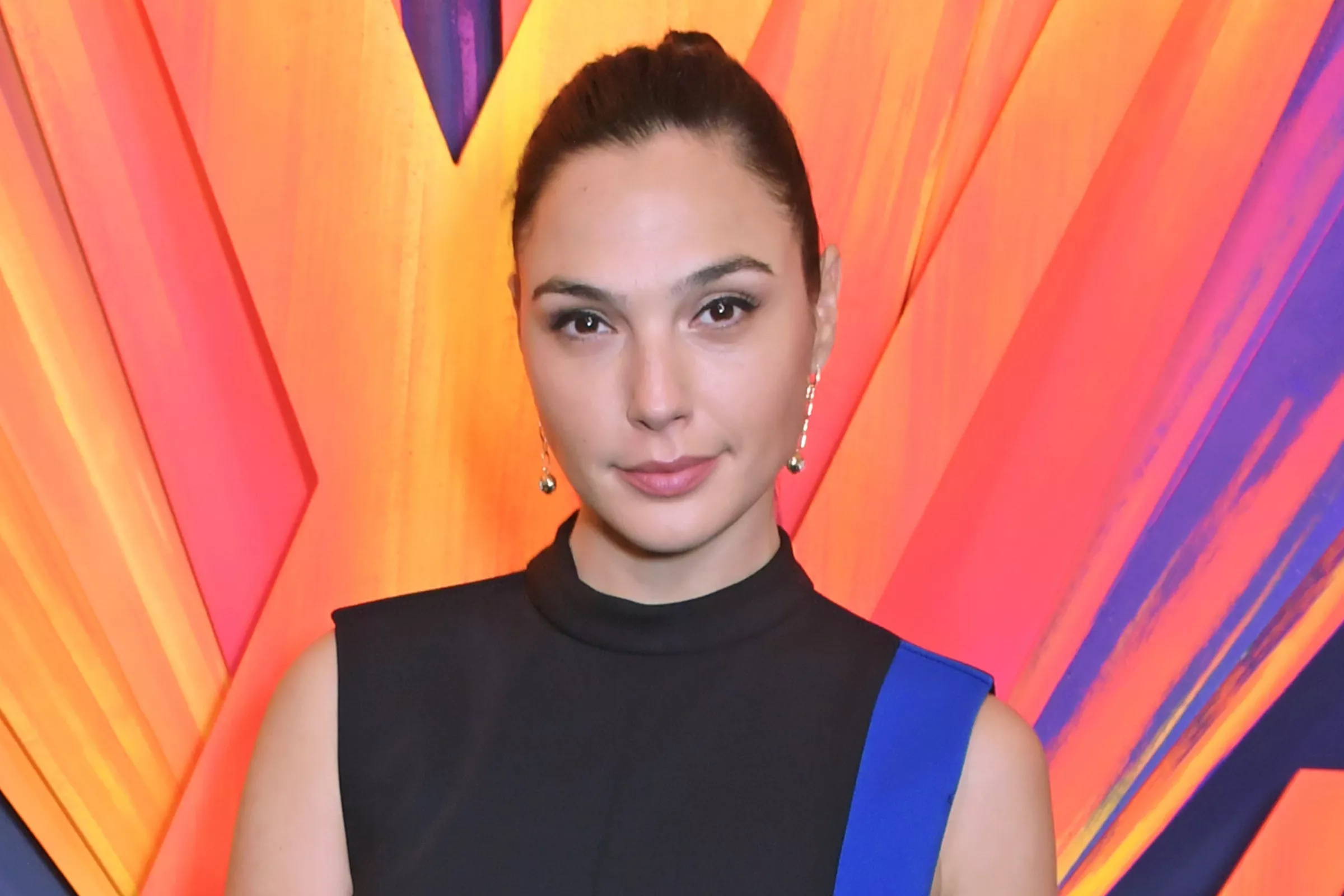 Fact Check: Has Gal Gadot Joined Israeli Army To Fight Hamas? - Vimarsana News