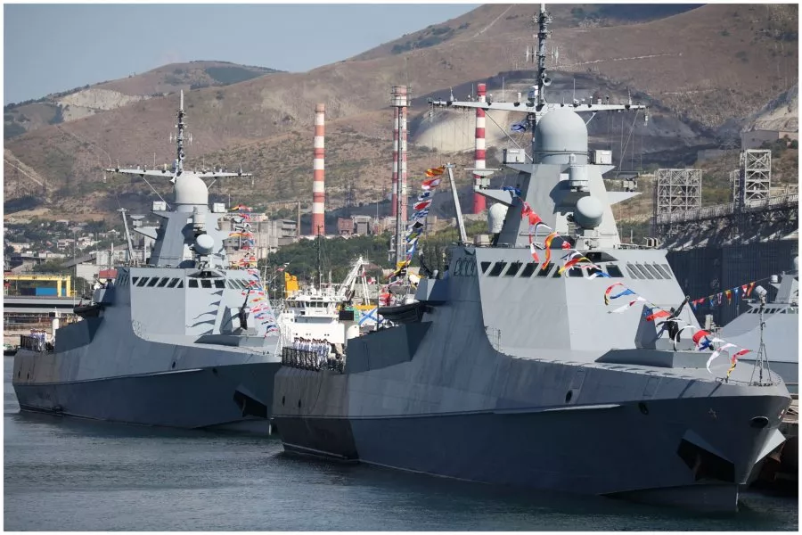 C'est le Début de la Fin Russias-black-sea-fleet-warships