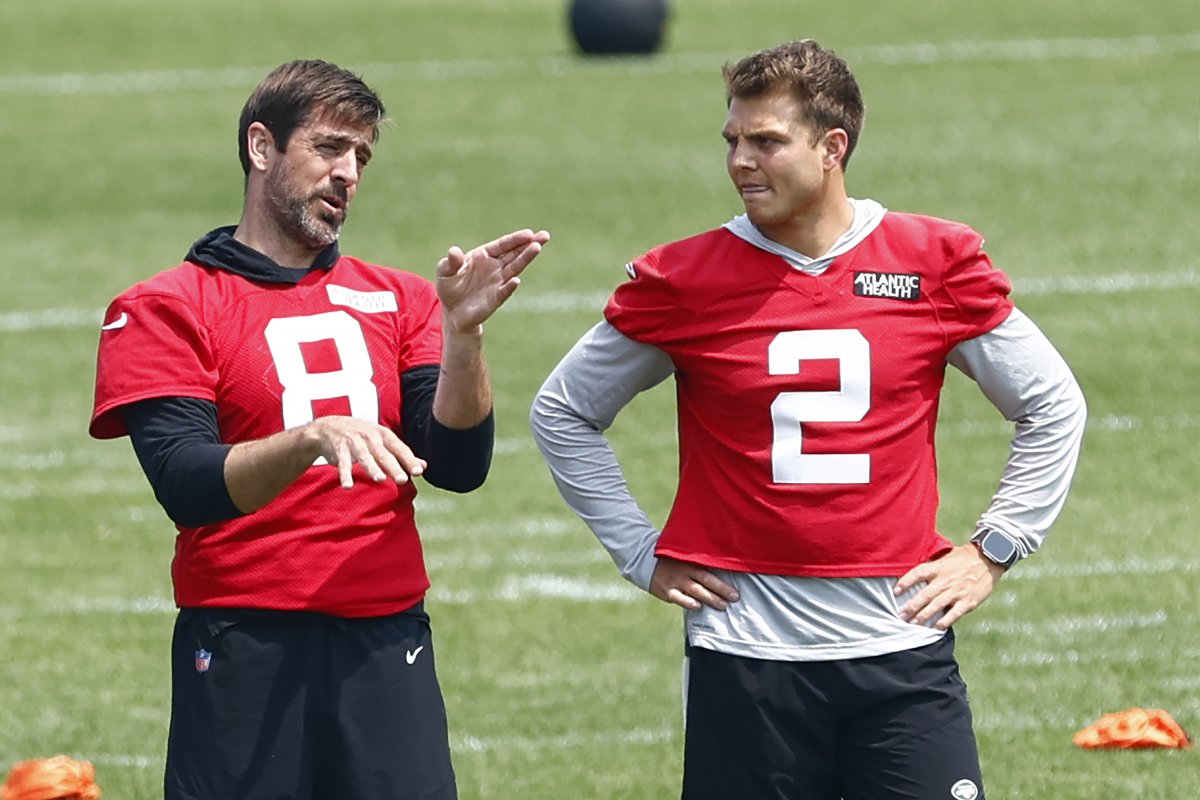 Aaron Rodgers Zach Wilson