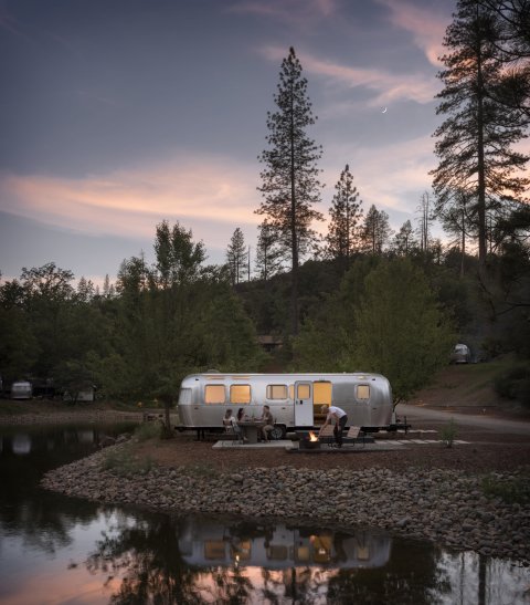CUL_Maps_Retreats_03_AutoCamp Yosemite Airstream Vista Suite