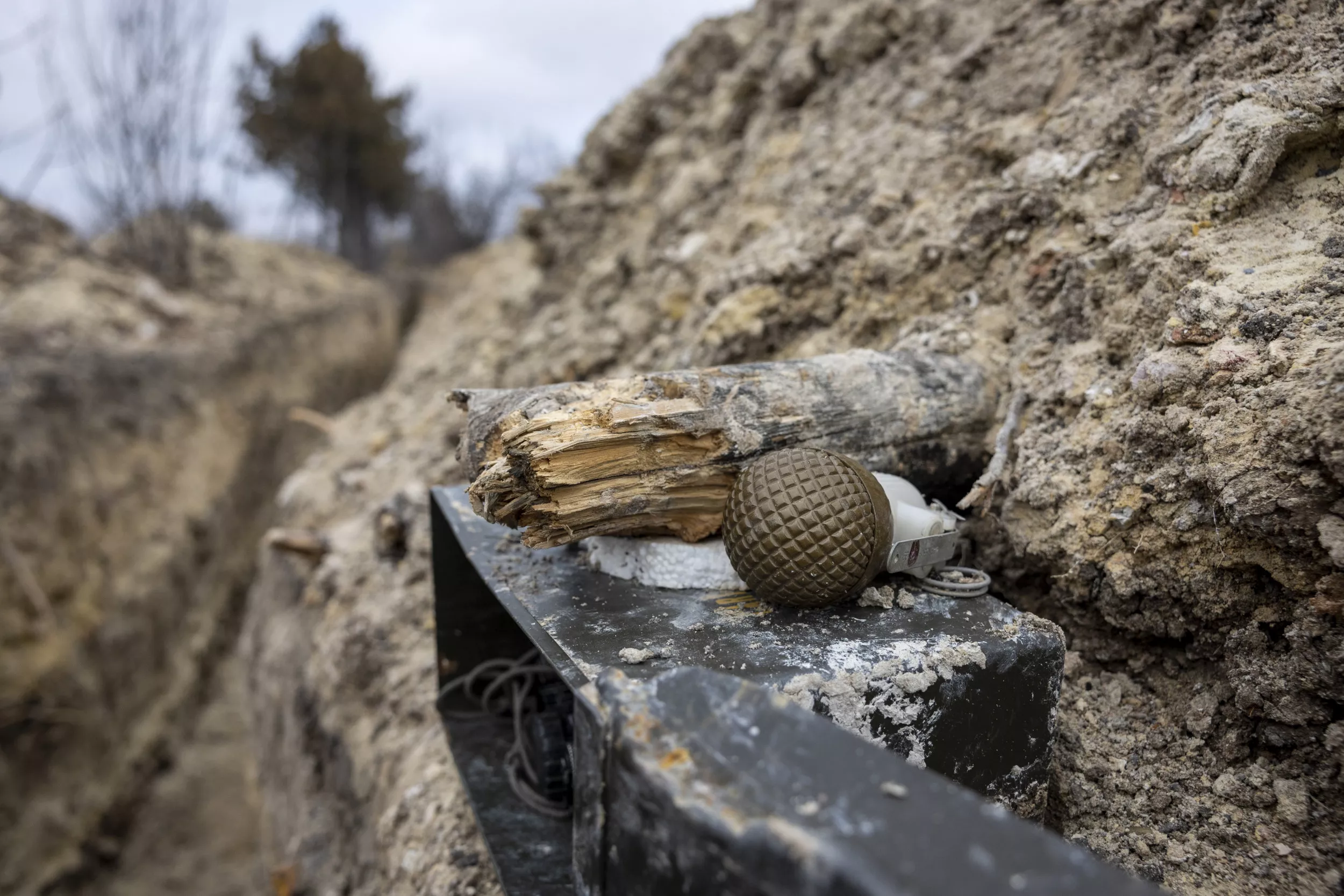 Ukrainian Major Killed by Gift Grenade in Suspected Sabotage - Vimarsana News