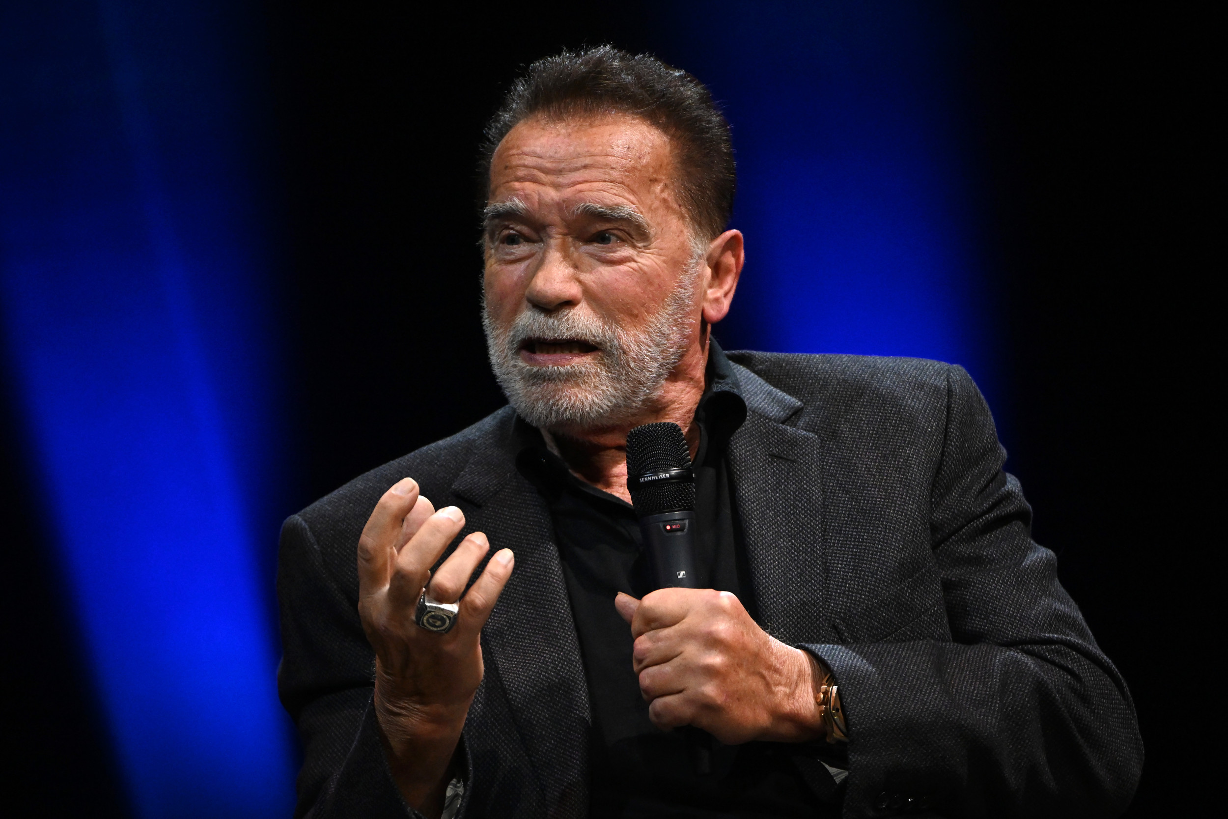 Arnold Schwarzenegger Nails an 'MNF' Prediction: 'I'm a Learning ...