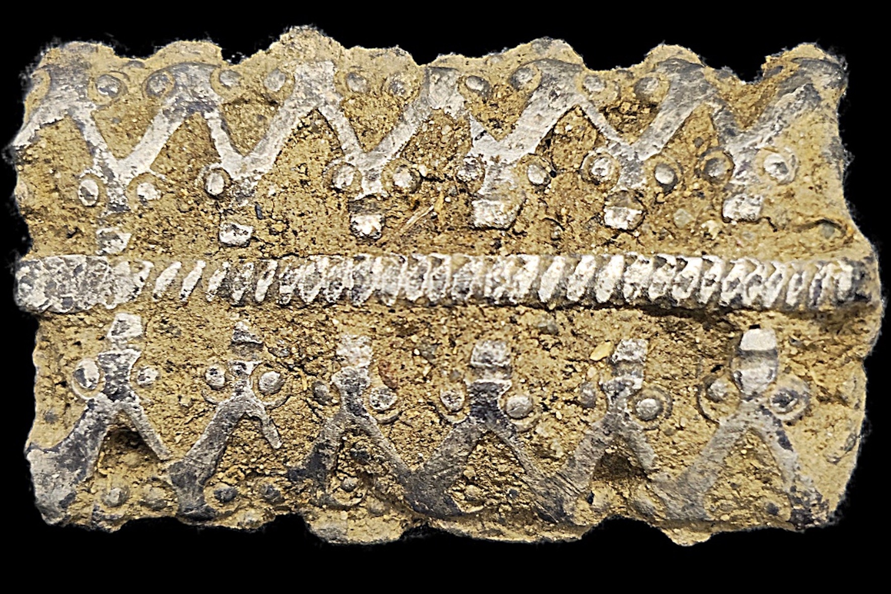 ANCIENT VIKING BRACELET, C.900-1050 AD – Fagan Arms