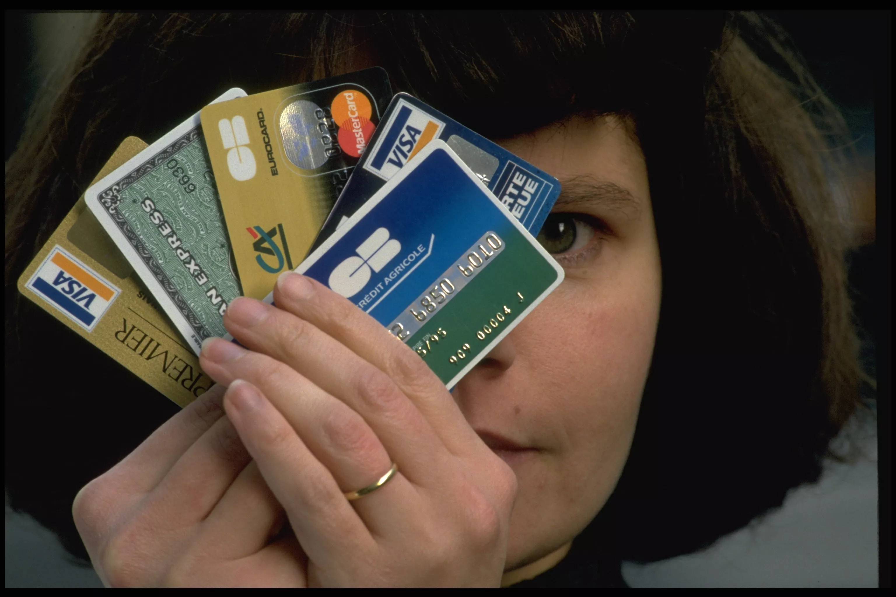 Millennials Outspend Boomers on Cards - Vimarsana News
