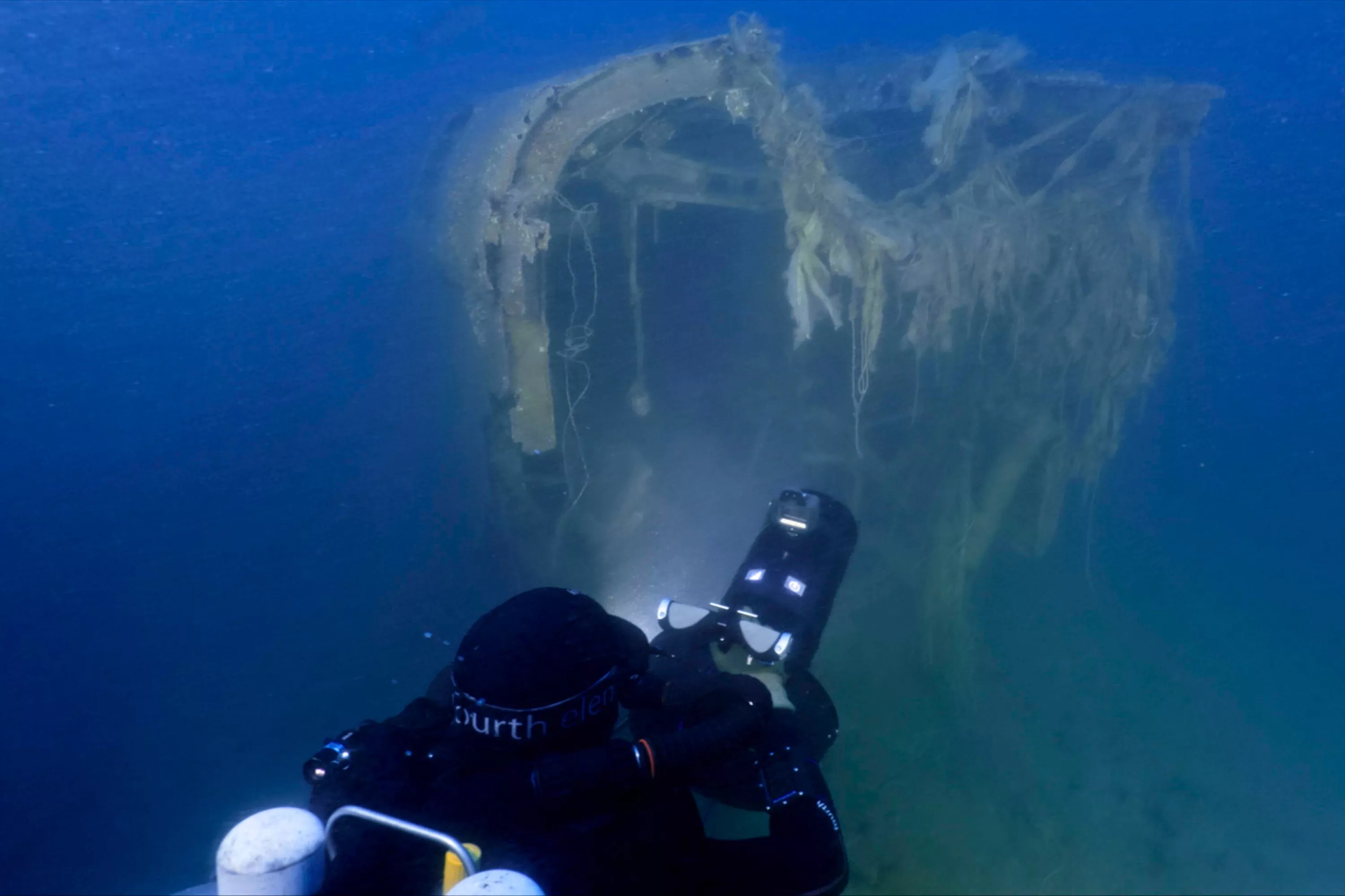 I Dive the Bermuda Triangle for Wrecks. We Made a Shocking Discovery - Vimarsana News
