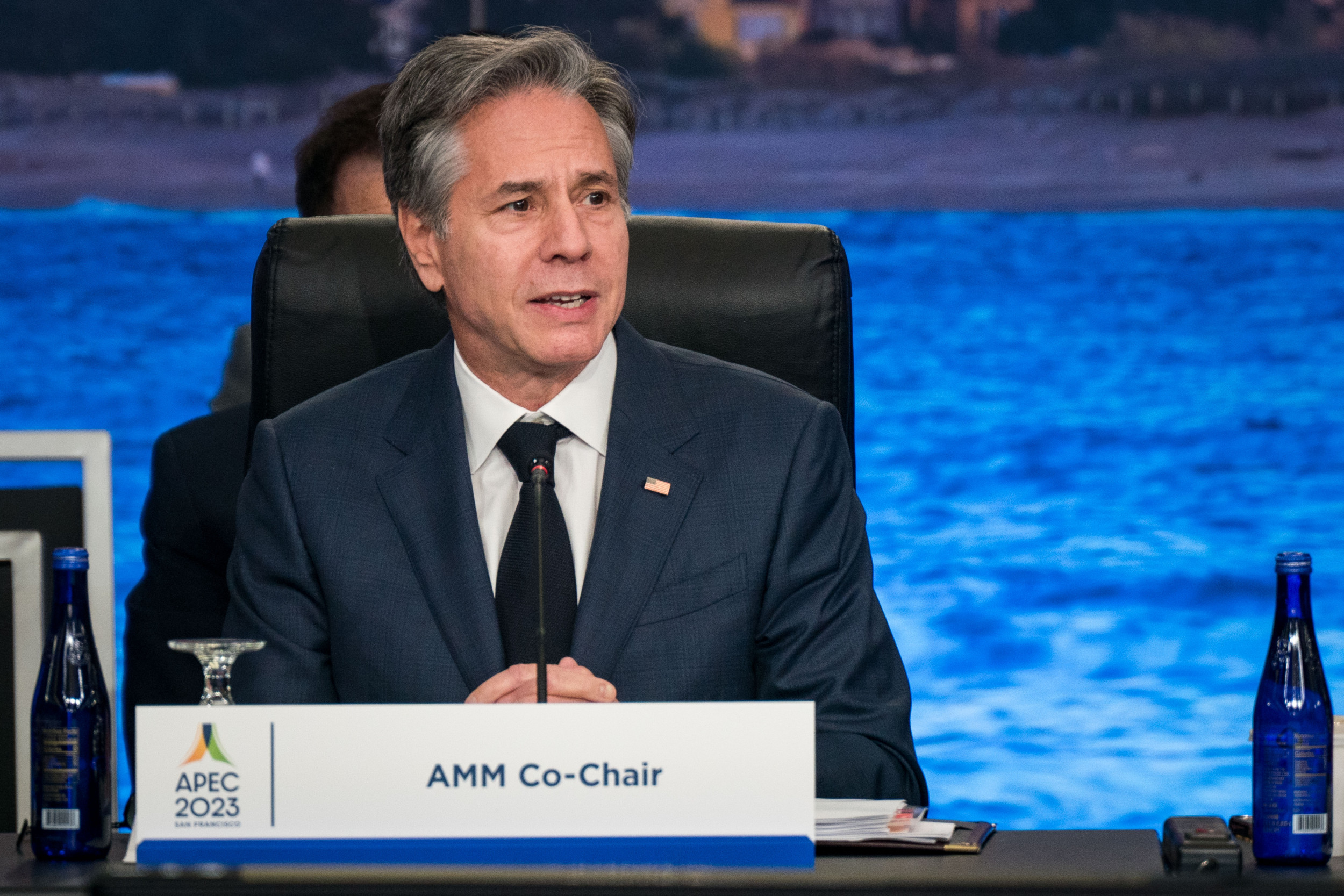 Video Captures Antony Blinken's Reaction to Biden Calling Xi a 'Dictator'