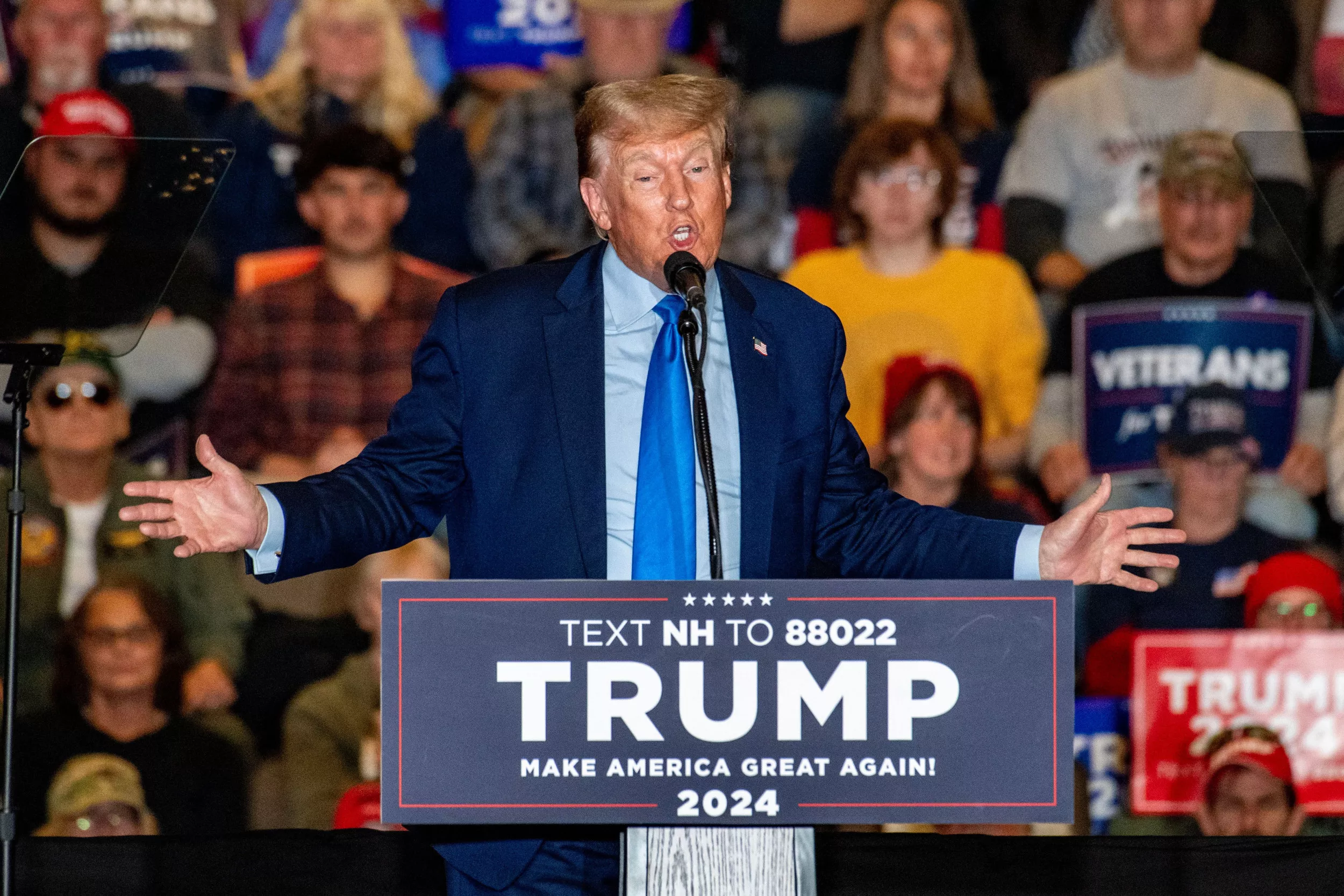 Donald Trump's Lawyer Compares Right-Wing Fans to Stalkers - Vimarsana News