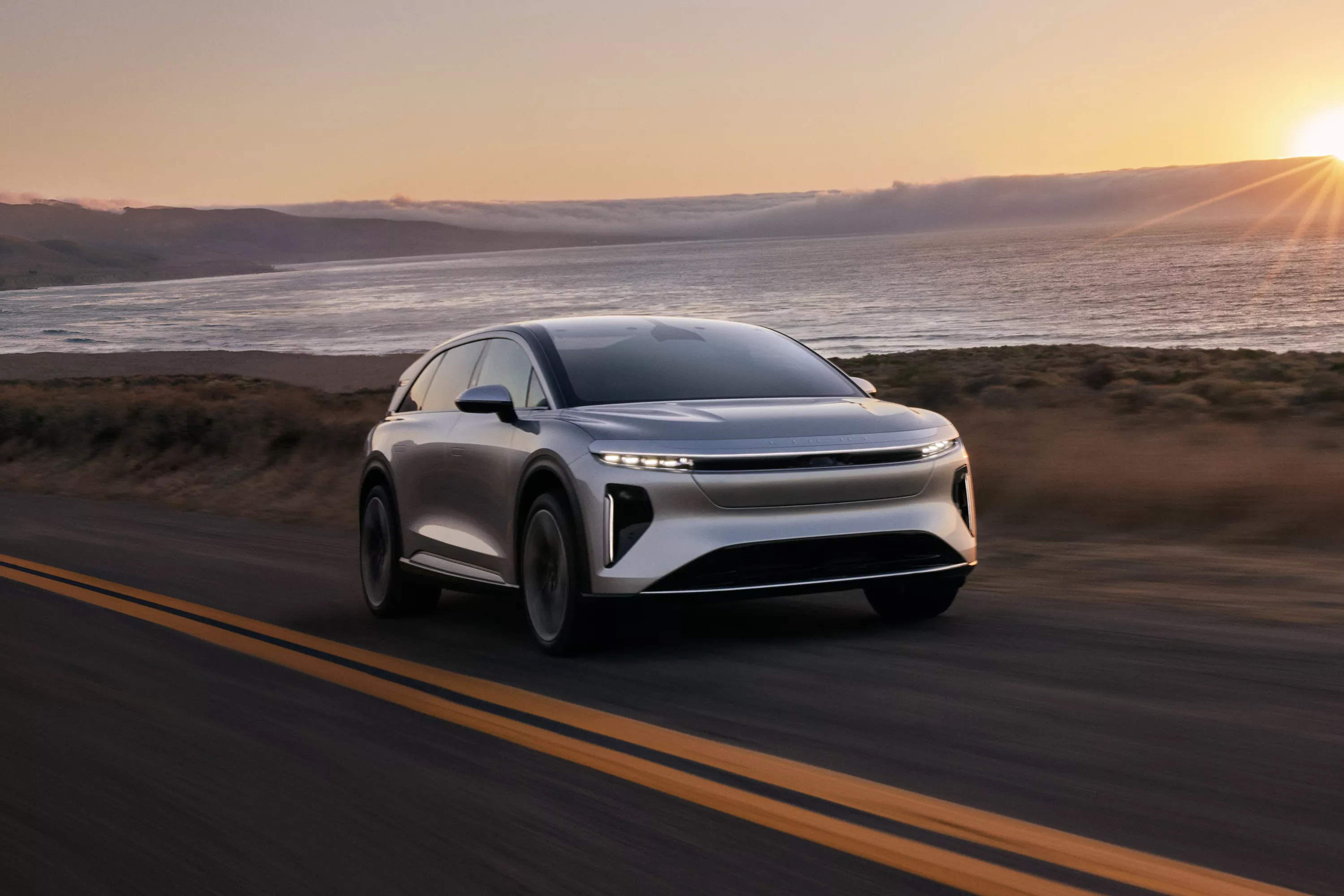 Lucid's New $80,000 Gravity Electric SUV Breaks Cover in LA - Vimarsana News