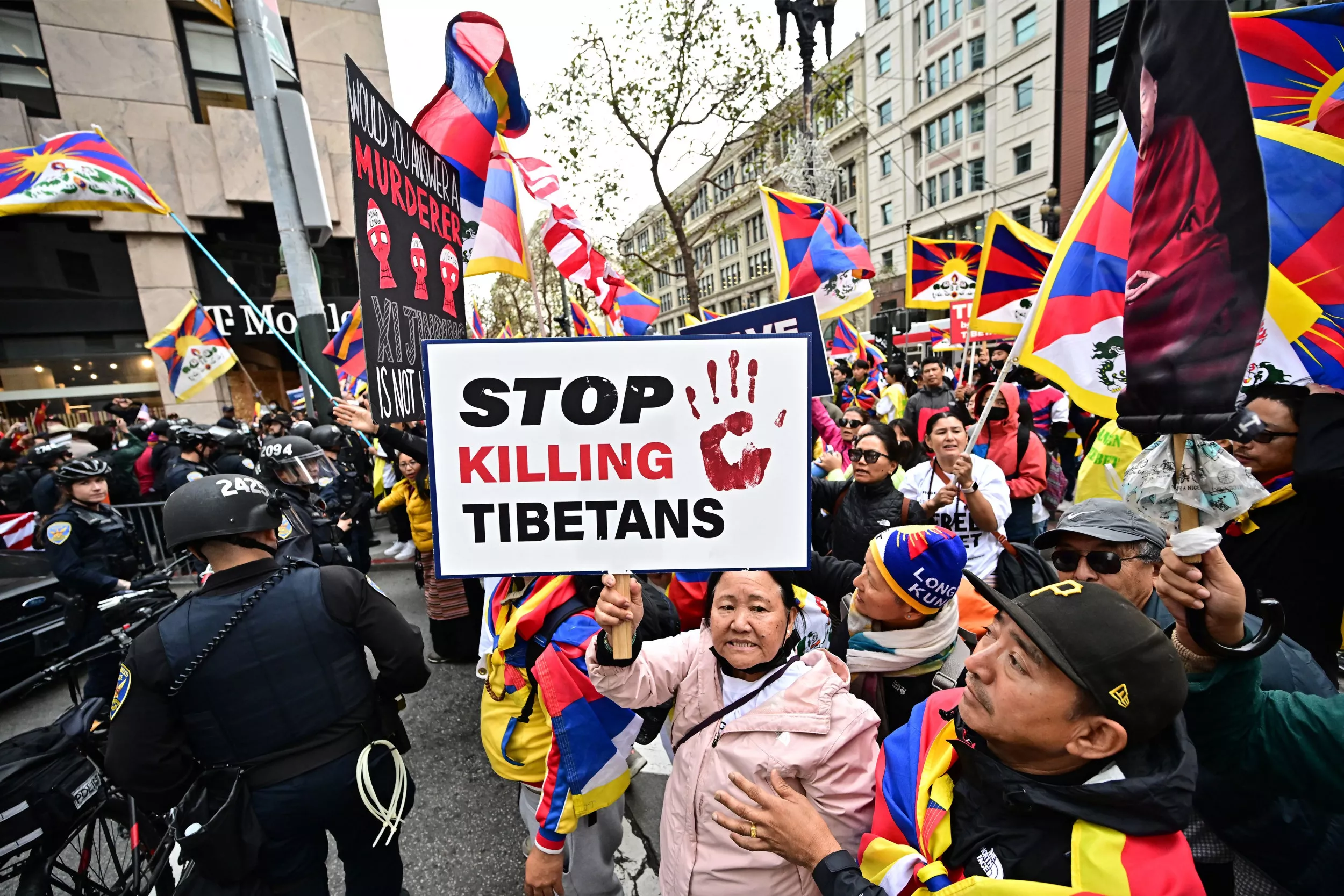 Police Accused of Inaction As Anti-CCP Activists Assaulted in San Francisco - Vimarsana News