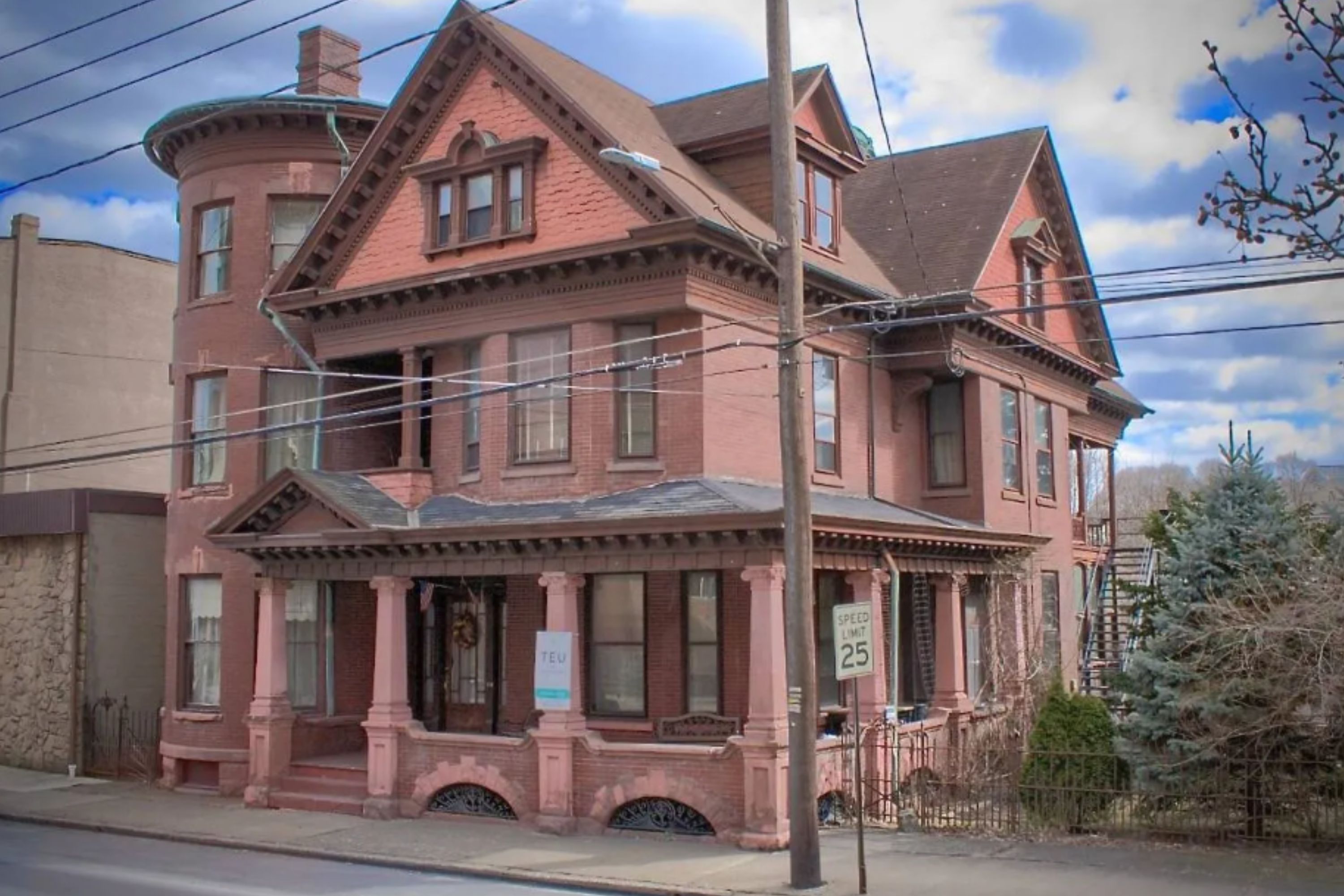 Man Showcases His 300,000 Coal Baron Mansion in Pennsylvania Newsweek