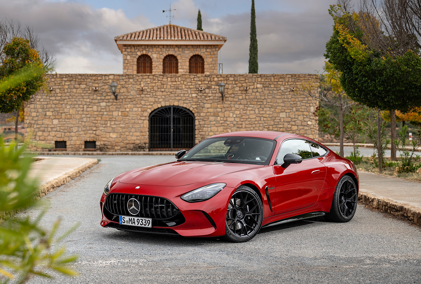 2025 MercedesAMG GT 63 Coupe Review EasyDriving, Computerized Bliss