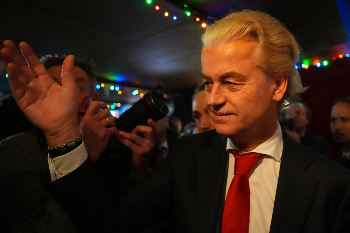     Geert Wilders viert verkiezingsoverwinning