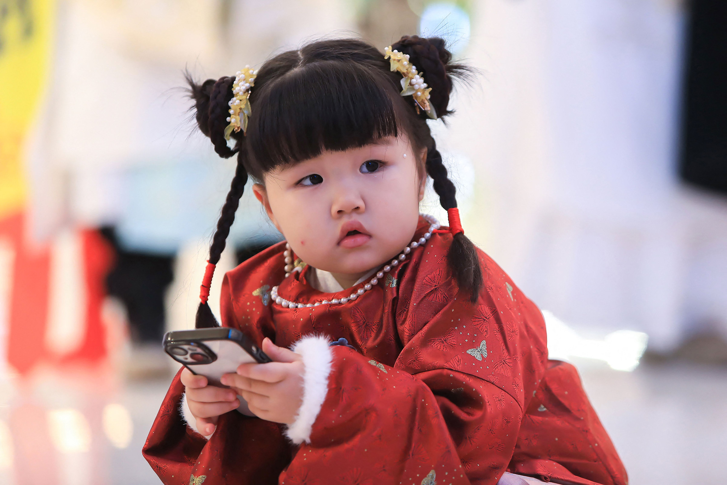 La chute du taux de natalité engendre des problèmes pour la Chine