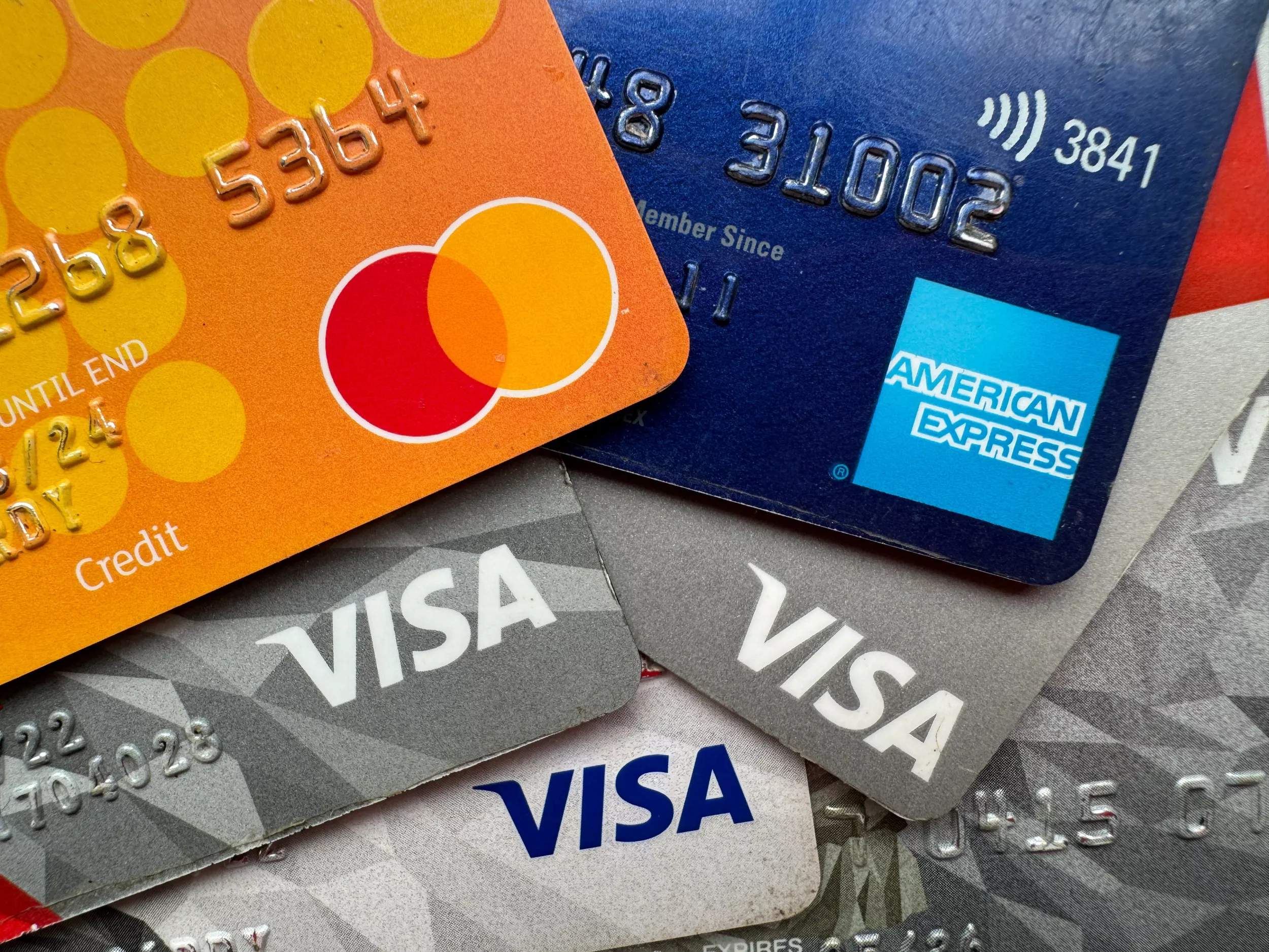Americans Find Silver Lining to Soaring Debt Delinquencies - Vimarsana News