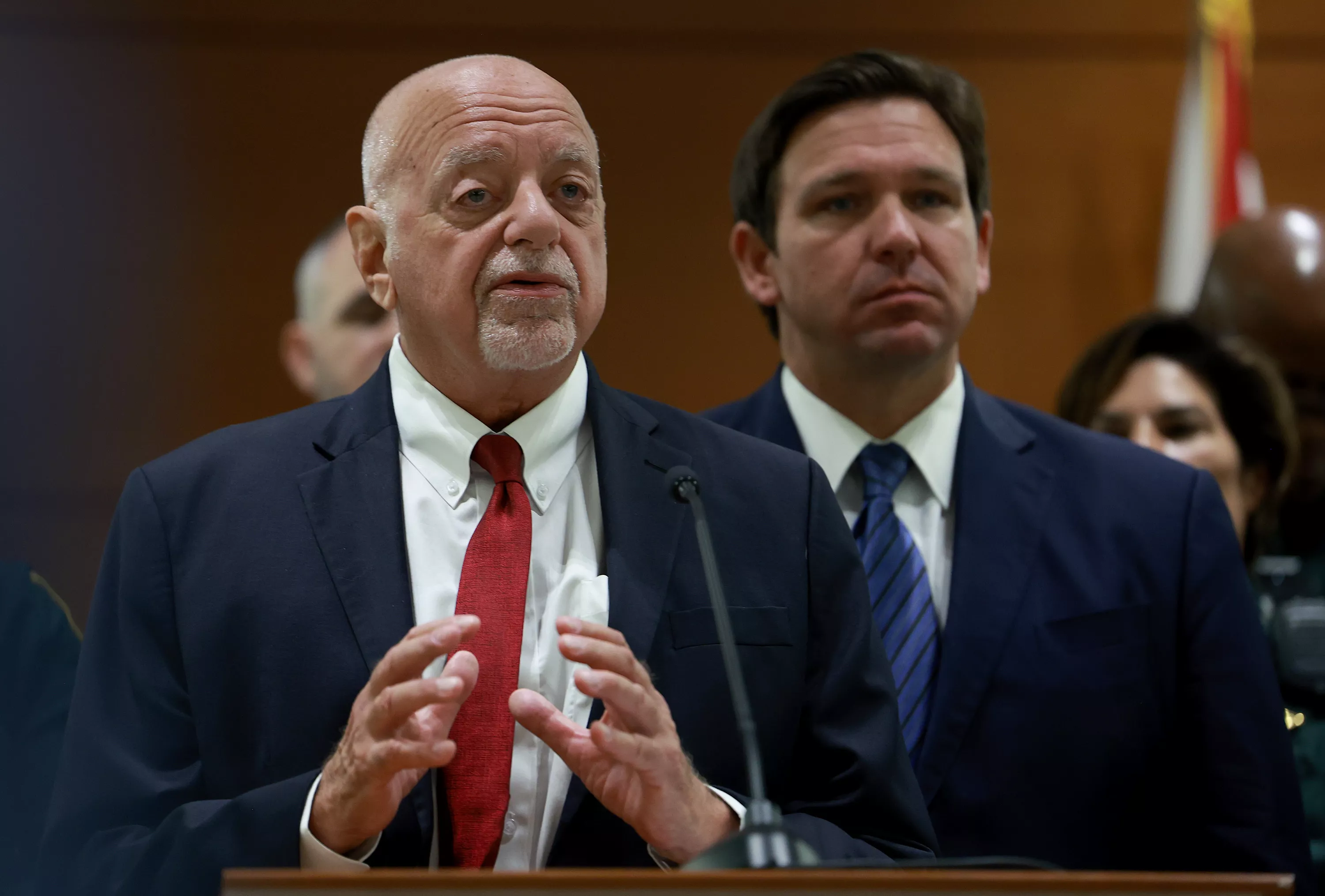 Man Lay Dying in Ron DeSantis' Office For 24 Minutes - Vimarsana News
