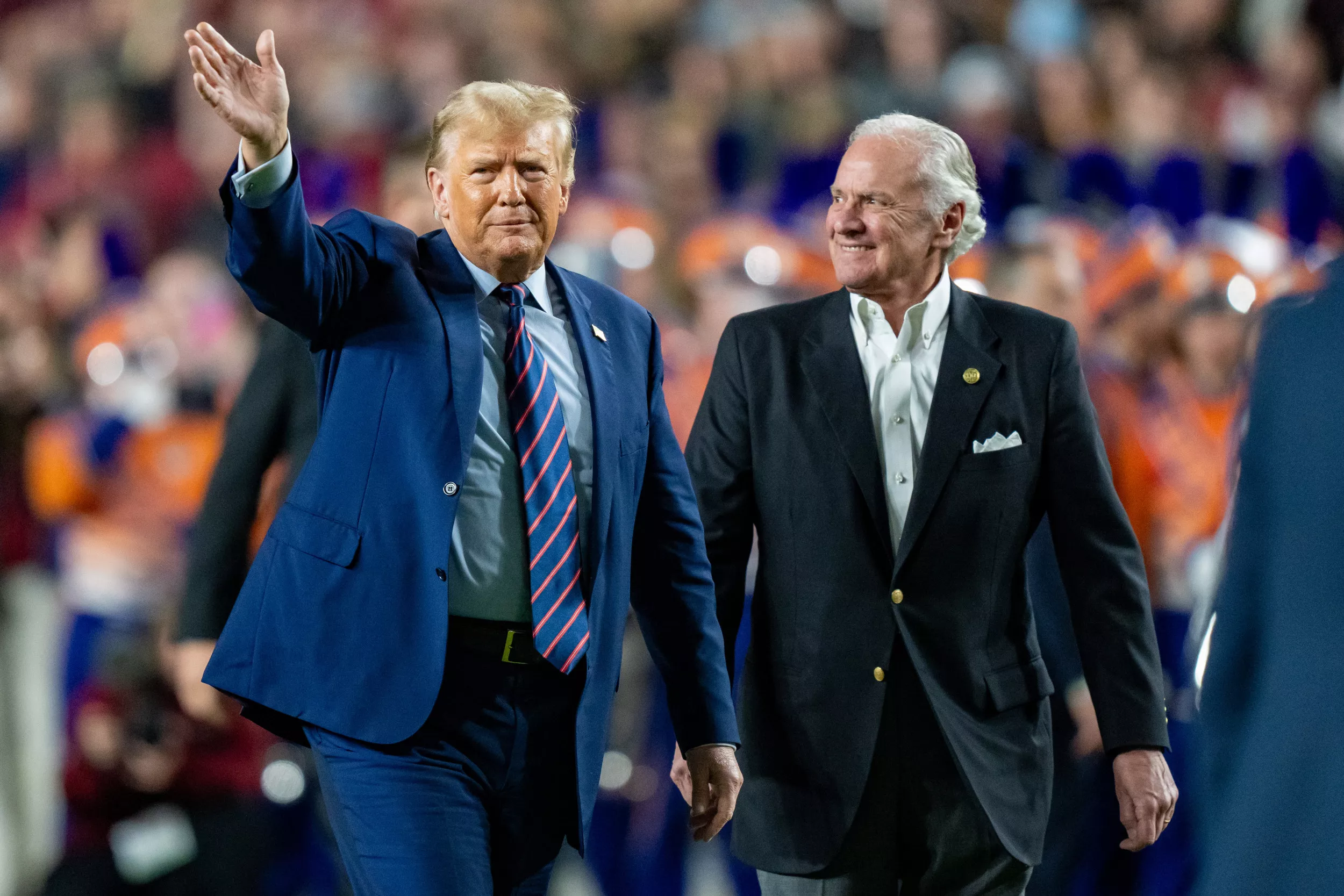 Donald Trump Responds to Boos at South Carolina-Clemson Game - Vimarsana News
