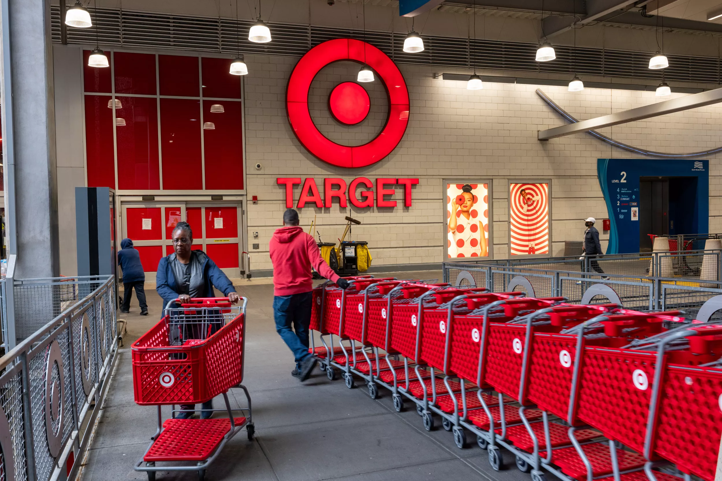 Retailers Facing New Crime Wave and It's More Violent Than Ever - Vimarsana News