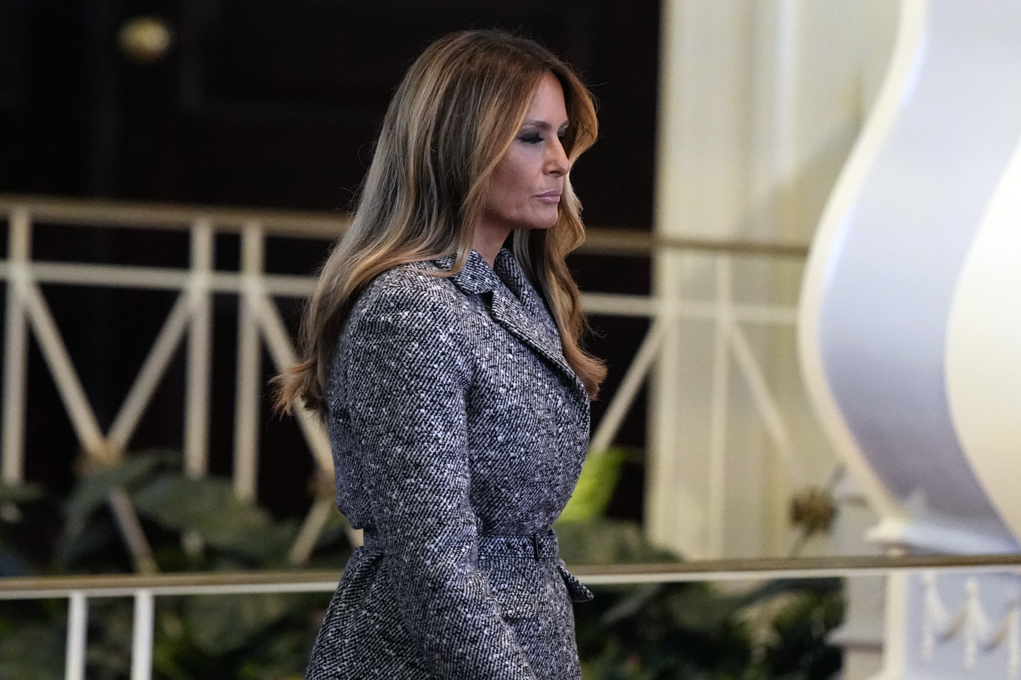 Melania Trump Michelle Obama Funeral Photo Goes Viral