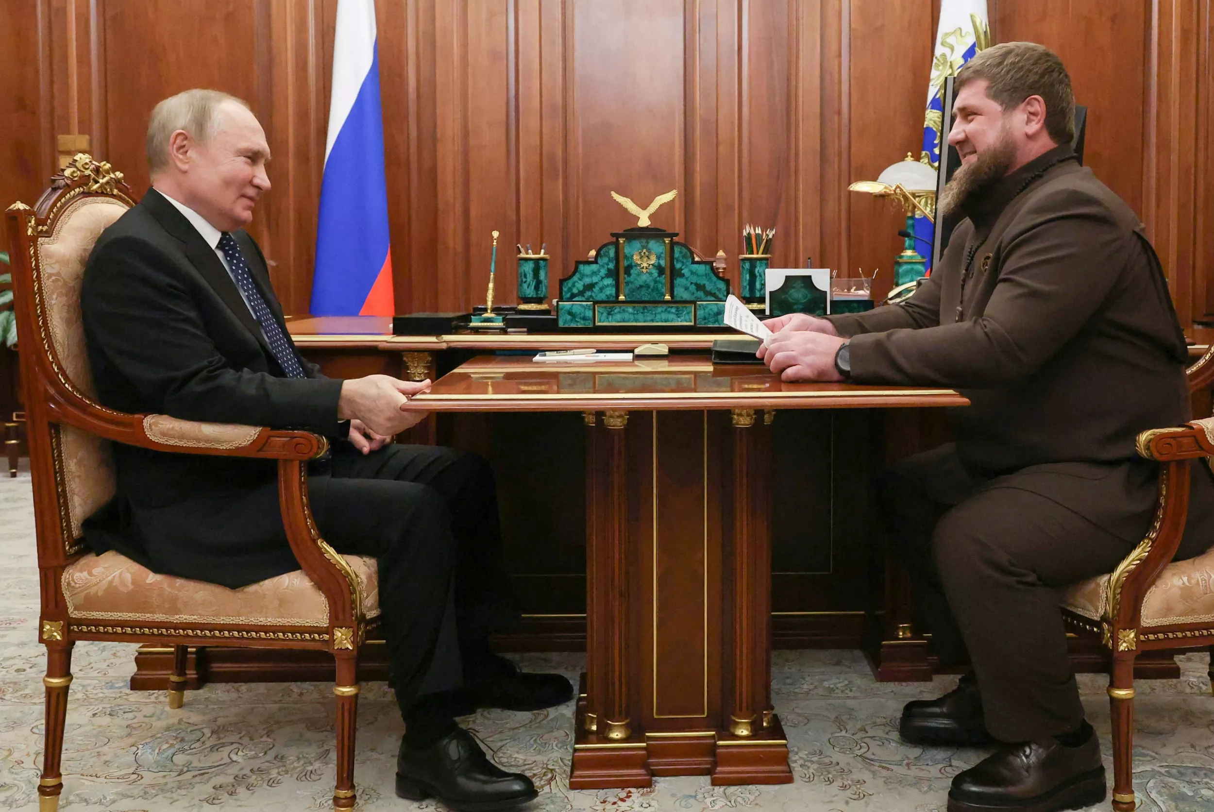 Russia Breaks Silence over Rumors of Kadyrov's Feud With Kremlin - Vimarsana News