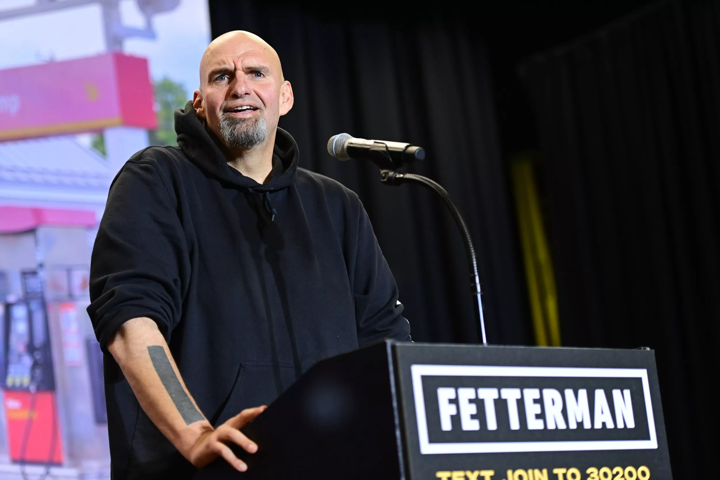 John Fetterman Condemns Philadelphia Jewish Restaurant Attack: 'Pathetic' - Vimarsana News