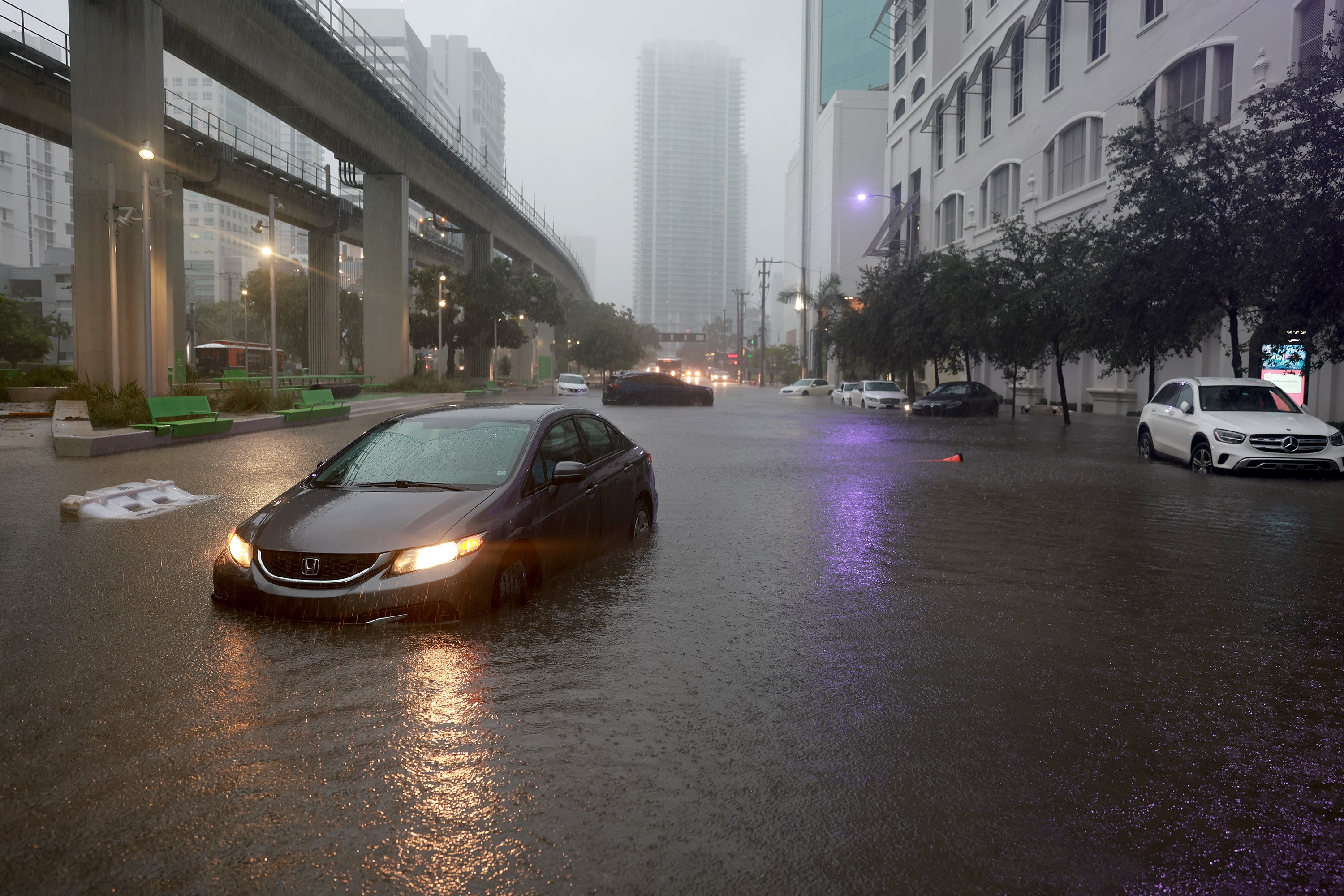 Flood Warning Issued for 3 States As Atmospheric River Soaks US