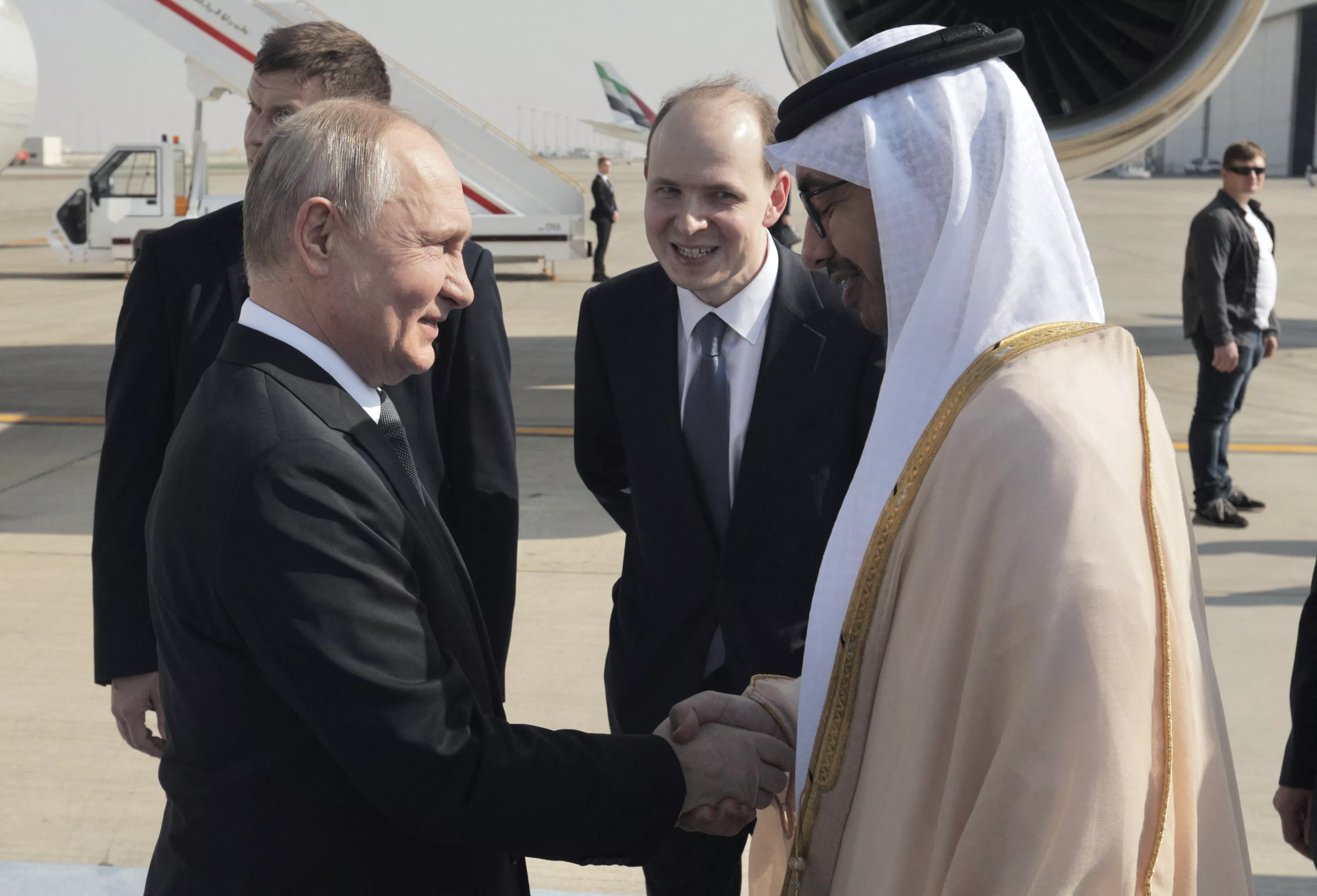 Putin Skirts Russia's War Zones for Middle East Trip, Flight Path Shows - Vimarsana News