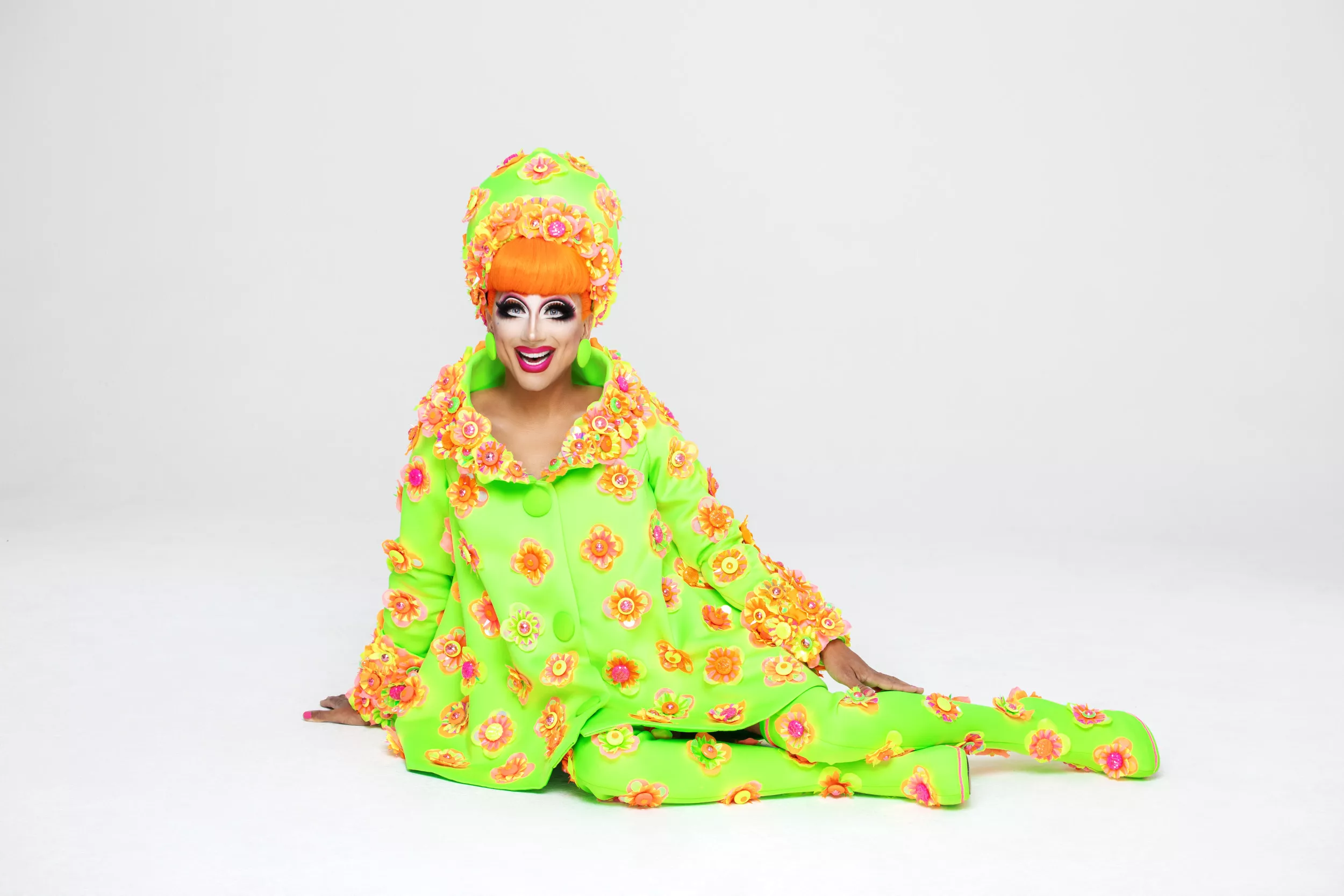 Drag Race's Bianca Del Rio Says Her New Tour Isn't for the 'Easily Offended' - Vimarsana News