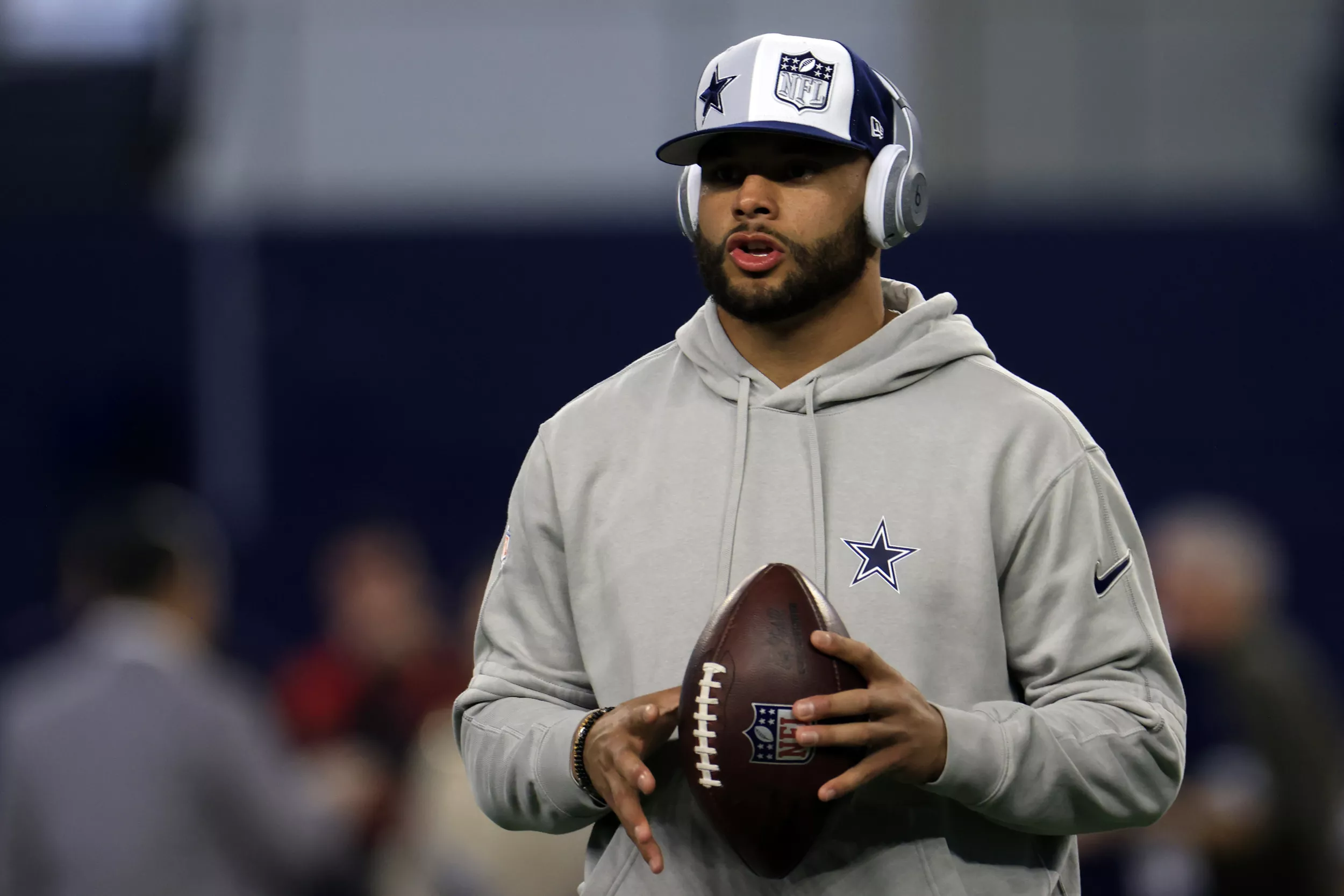 Viral Dak Prescott PSA Highlights Importance of 'Talking S***' - Vimarsana News
