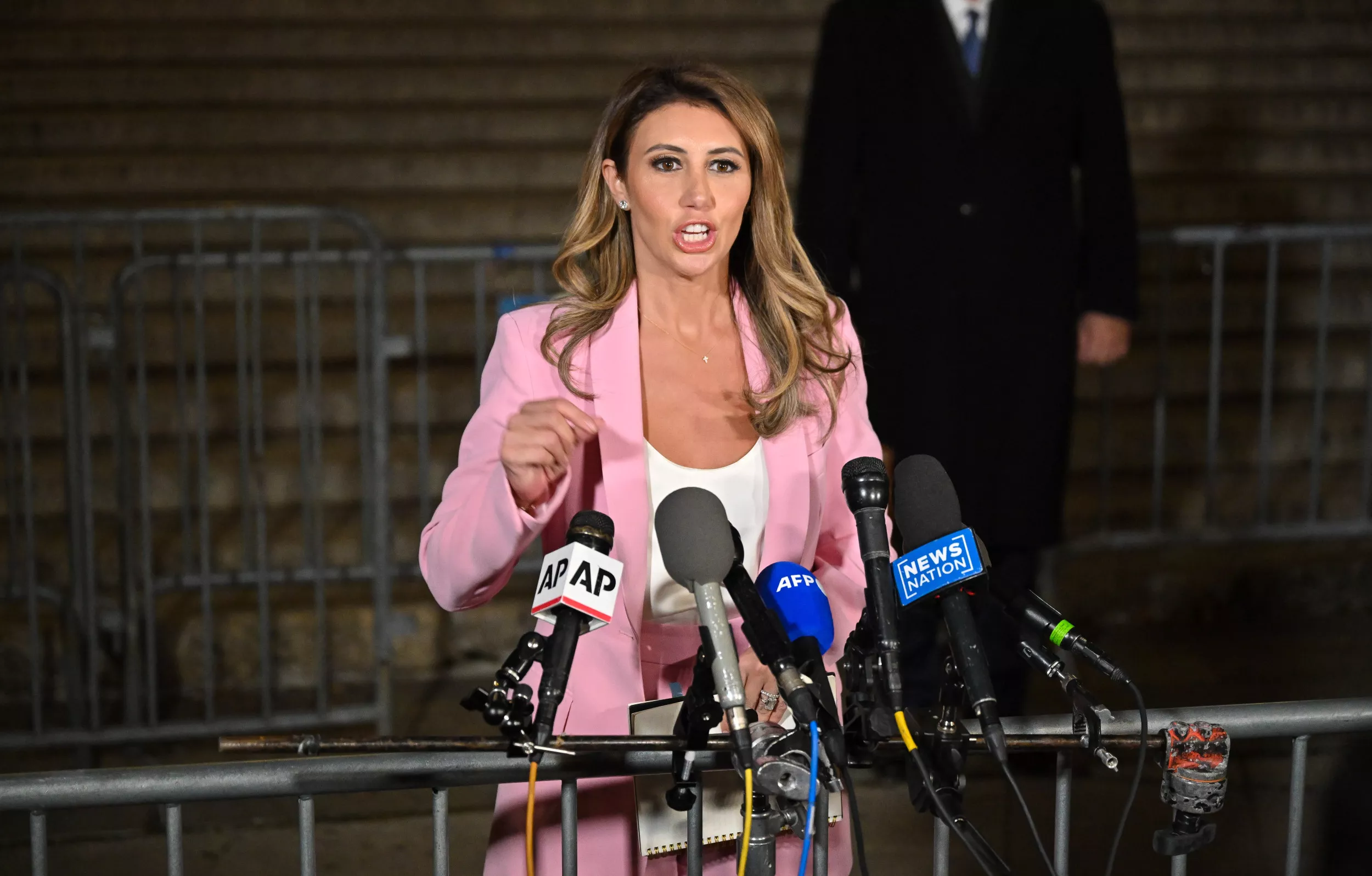 Donald Trump Getting 'Wrong' Advice from Lawyer Alina Habba: Ex-Prosecutor - Vimarsana News