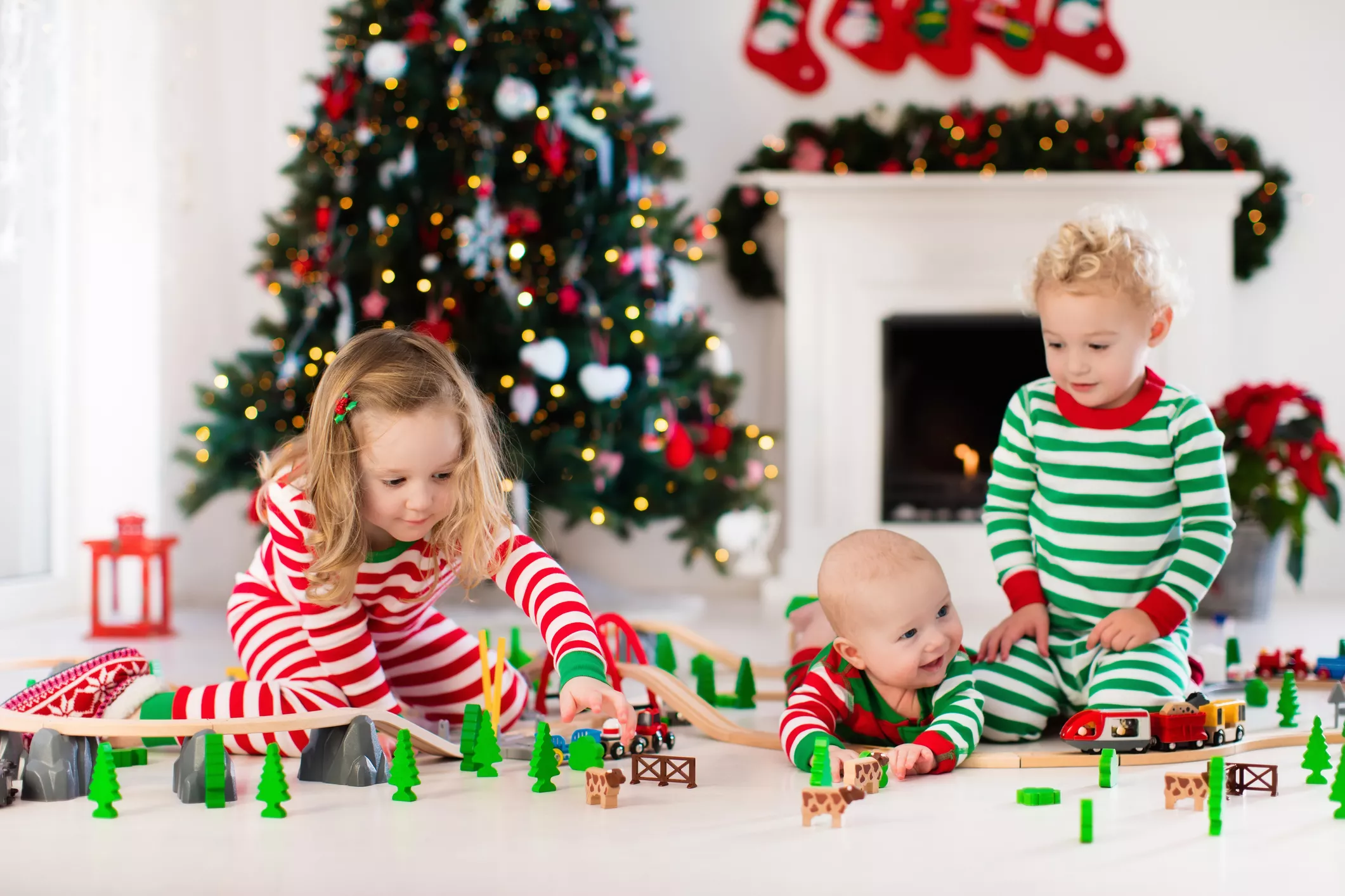 Scientists Reveal Best Toys To Help Your Child's Brain Development for Christmas - Vimarsana News