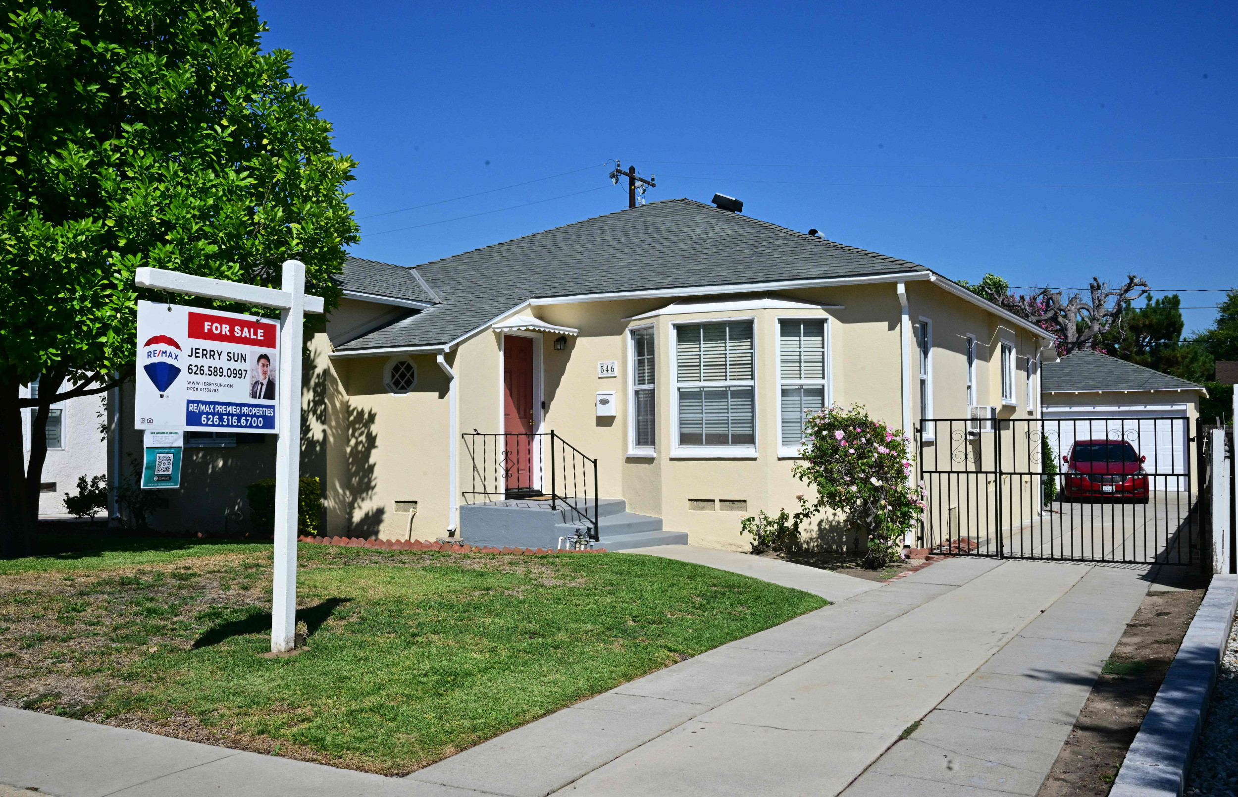 Government to Ease Housing Costs for a Million Americans Government to Ease Housing Costs for a Million Americans