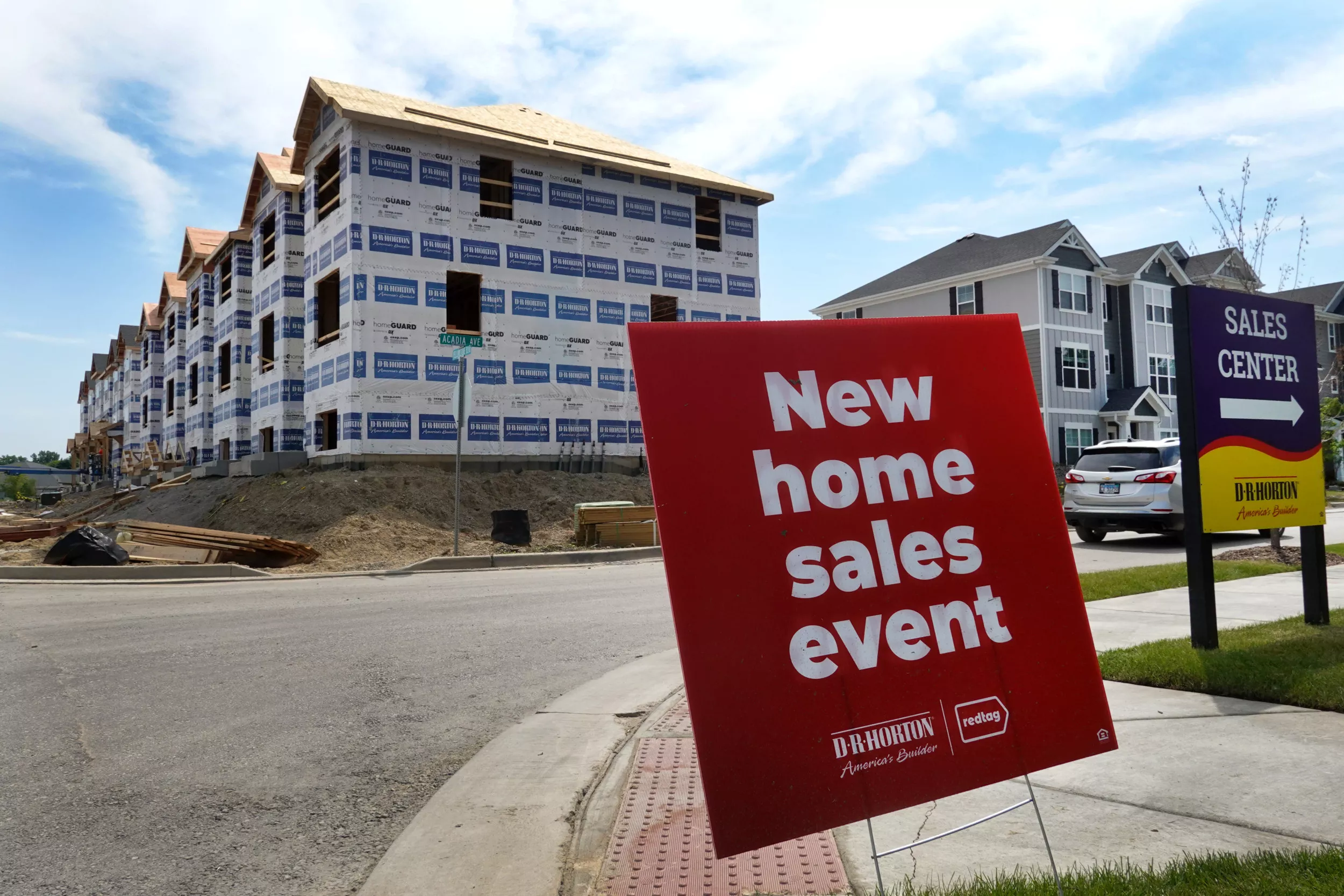 Home Building Surges in Good Sign for Housing Market - Vimarsana News