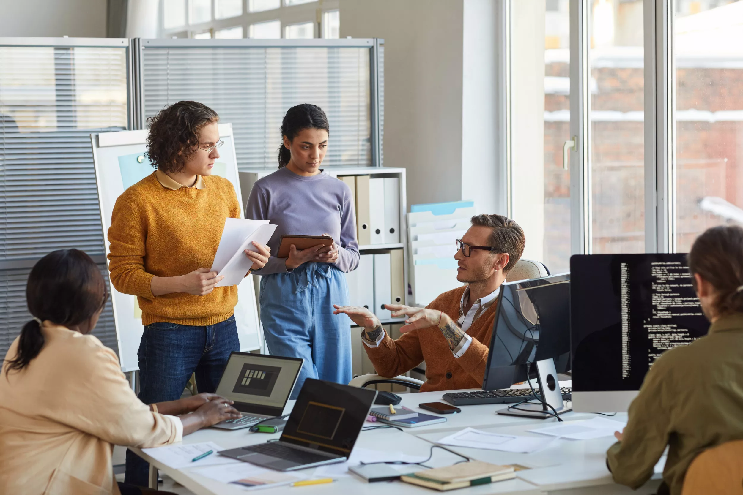 5 HR Trends for 2024: Navigating Tech Addiction, Embracing Security, and Pr - Vimarsana News