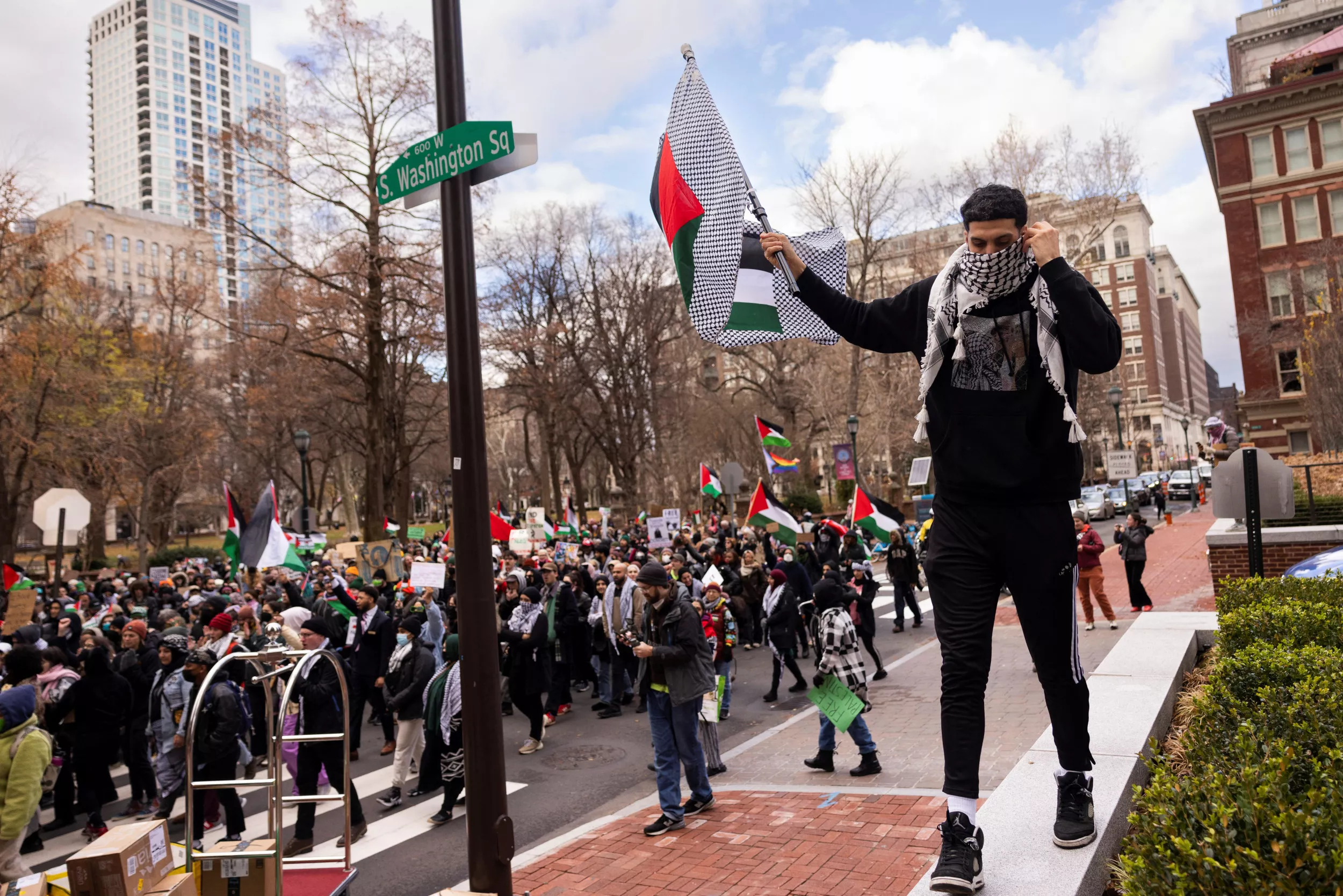 Bar Canceling Queer Dancer's Act Over Pro-Palestinian Sign Sparks Boycott - Vimarsana News