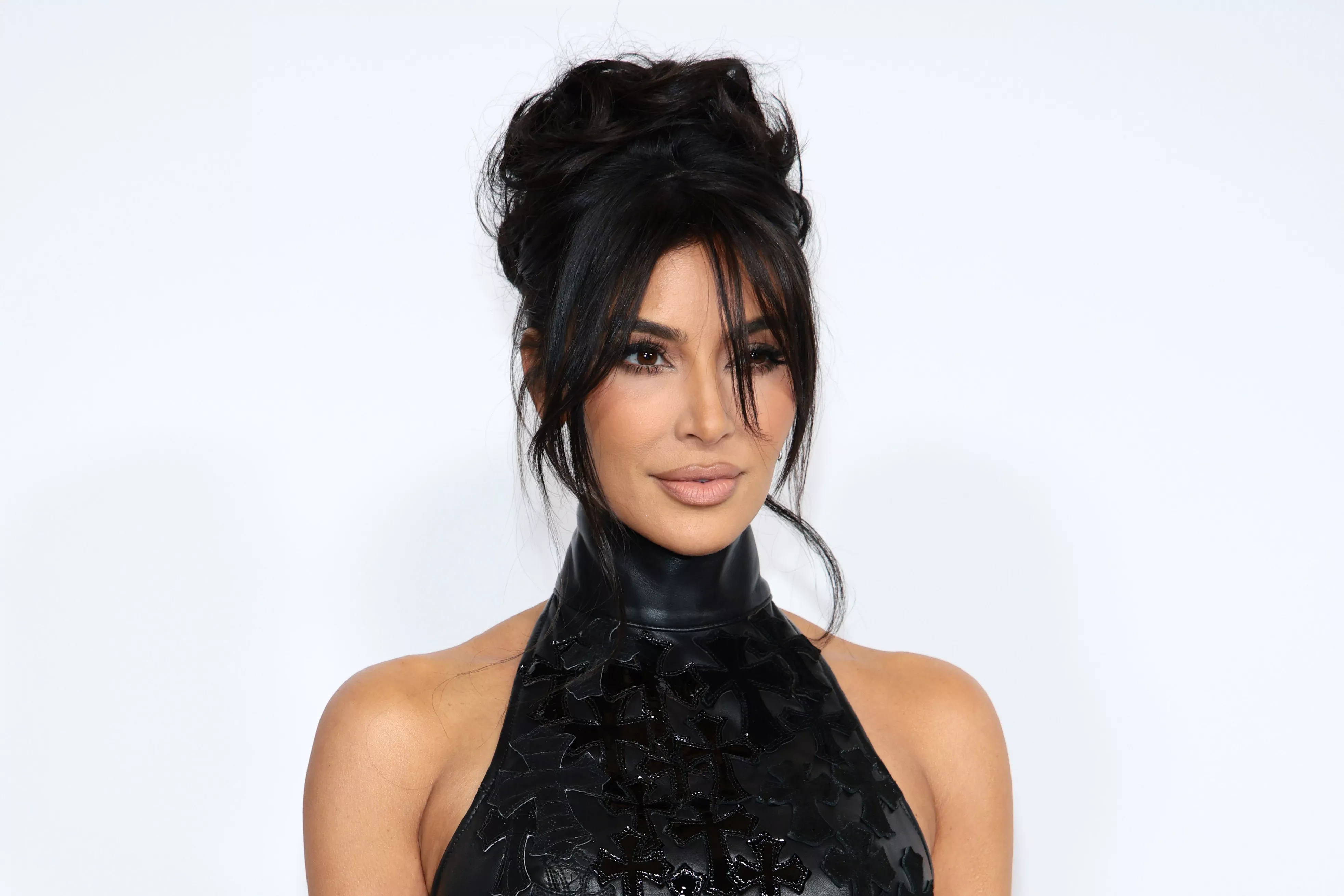Kim Kardashian Slammed Over New Photo - Vimarsana News