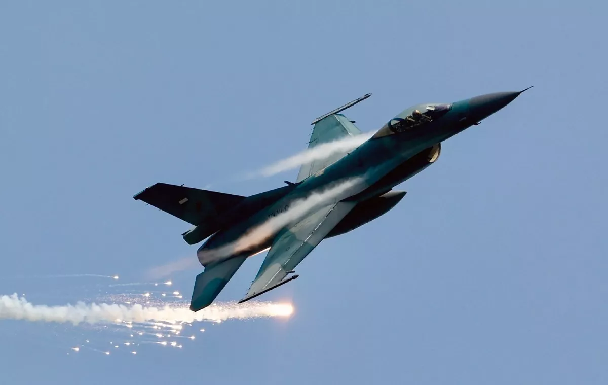 Ukraine F-16 Speculation Mounts as Russia Loses 8 Fighter Jets in 3 Weeks - Vimarsana News