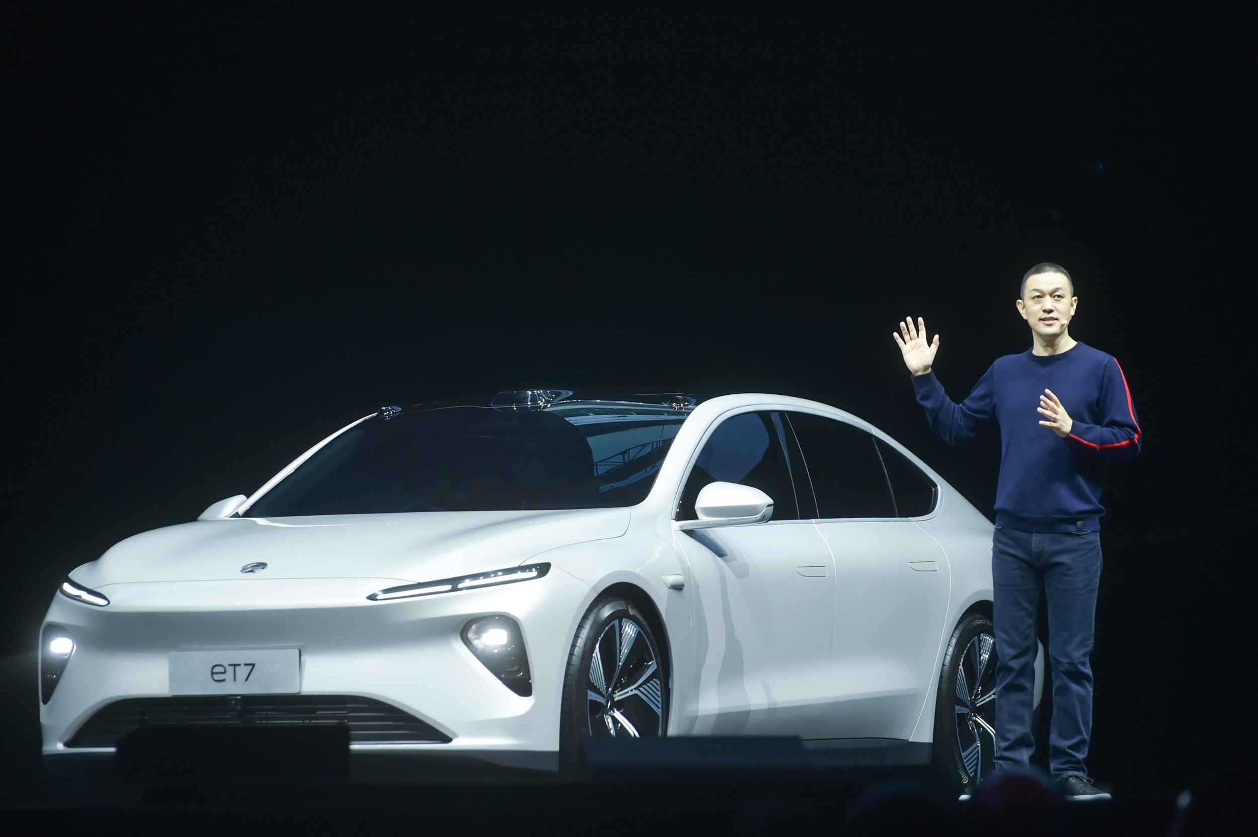 Chinese Electric Car Maker Livestreams 600 Mile Drive on Single Charge