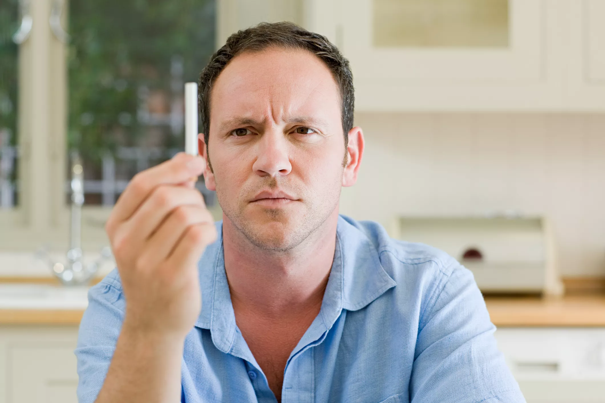 Scientists Reveal 10-Minute Trick to Reduce Cravings When Quitting Smoking - Vimarsana News