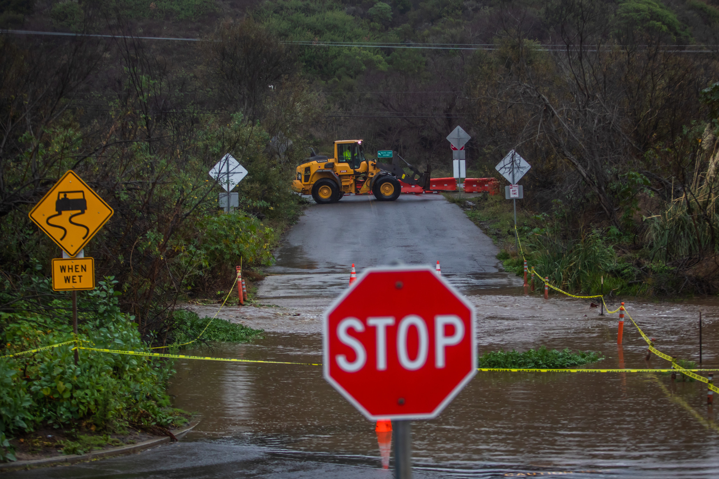 Shocking videos show massive California flooding amid evacuation