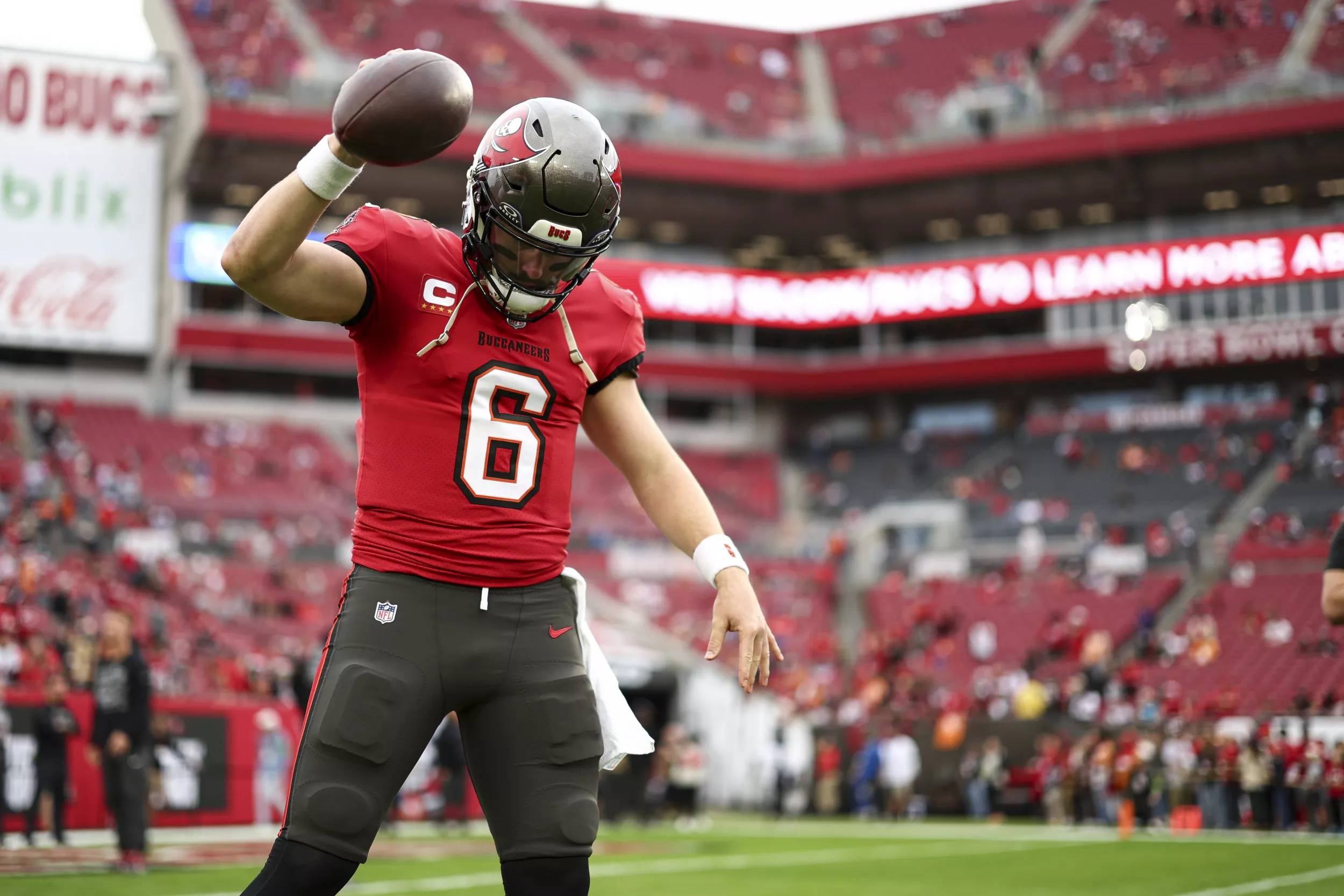 NFL Free Agency: Which Quarterbacks Will Hit the Market in 2024? - Vimarsana News