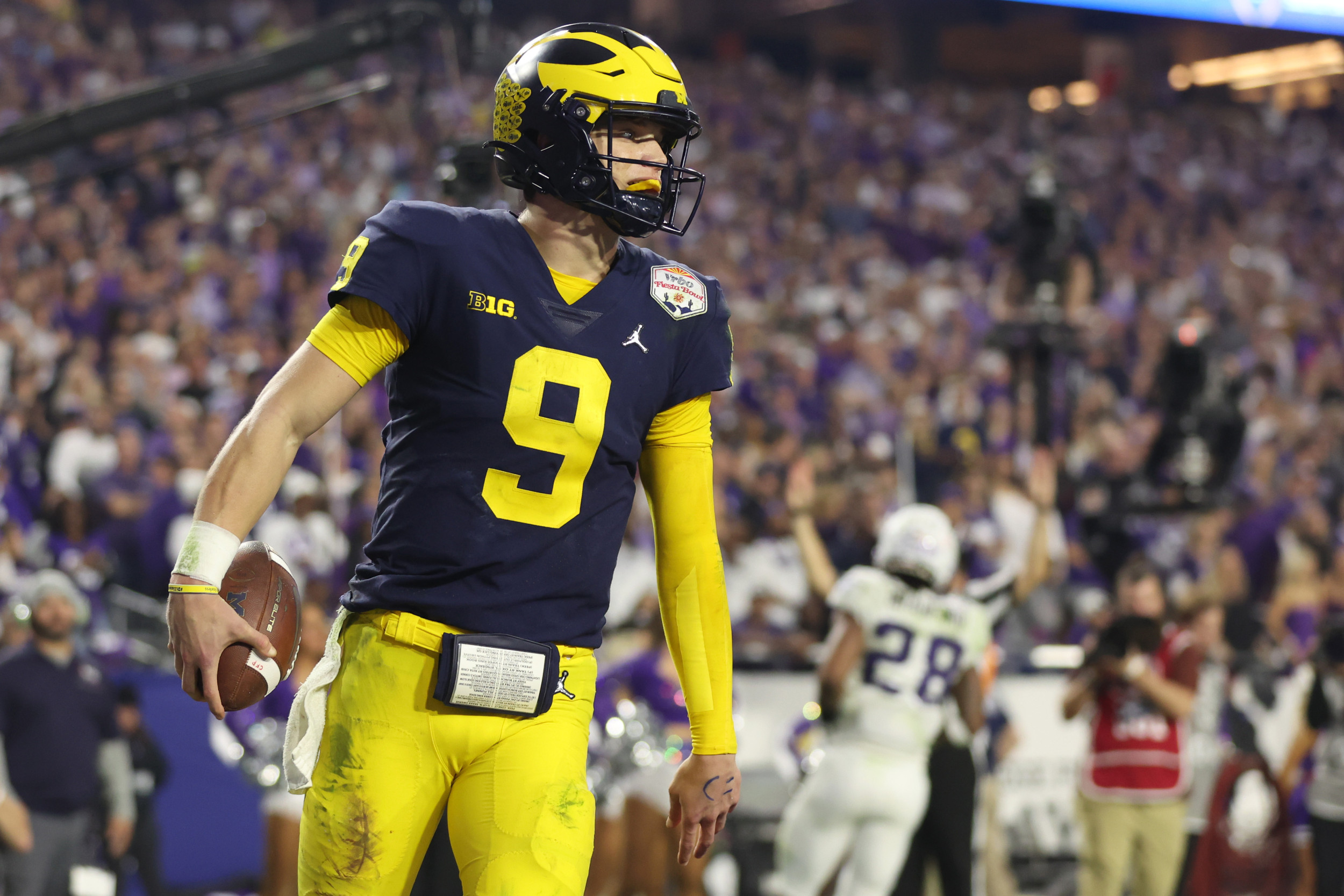 JJ McCarthy: Michigan's Rising Star Quarterback