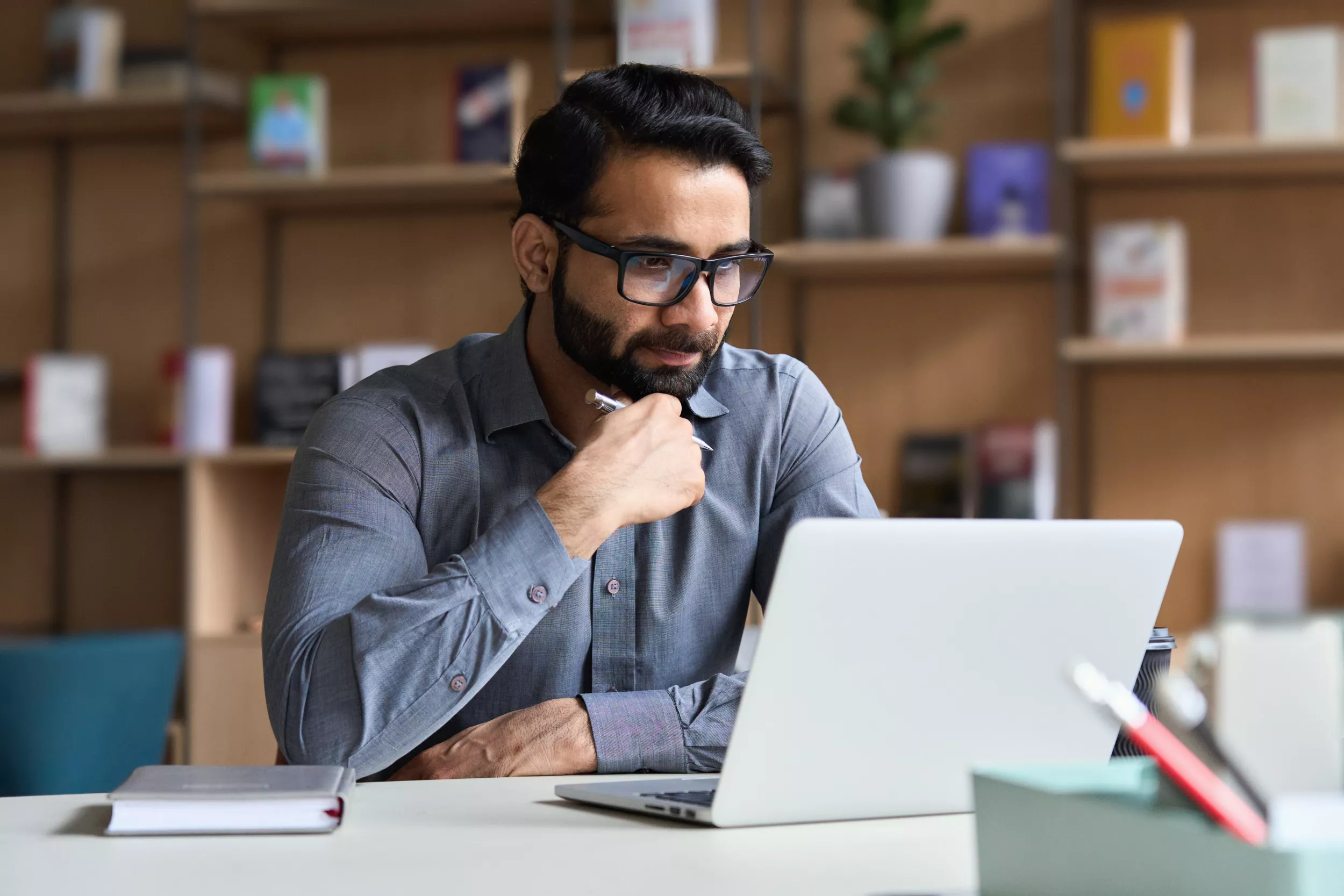 13 Ways to Manage a Post-Holiday Work Backlog Without Losing Personal Time - Vimarsana News