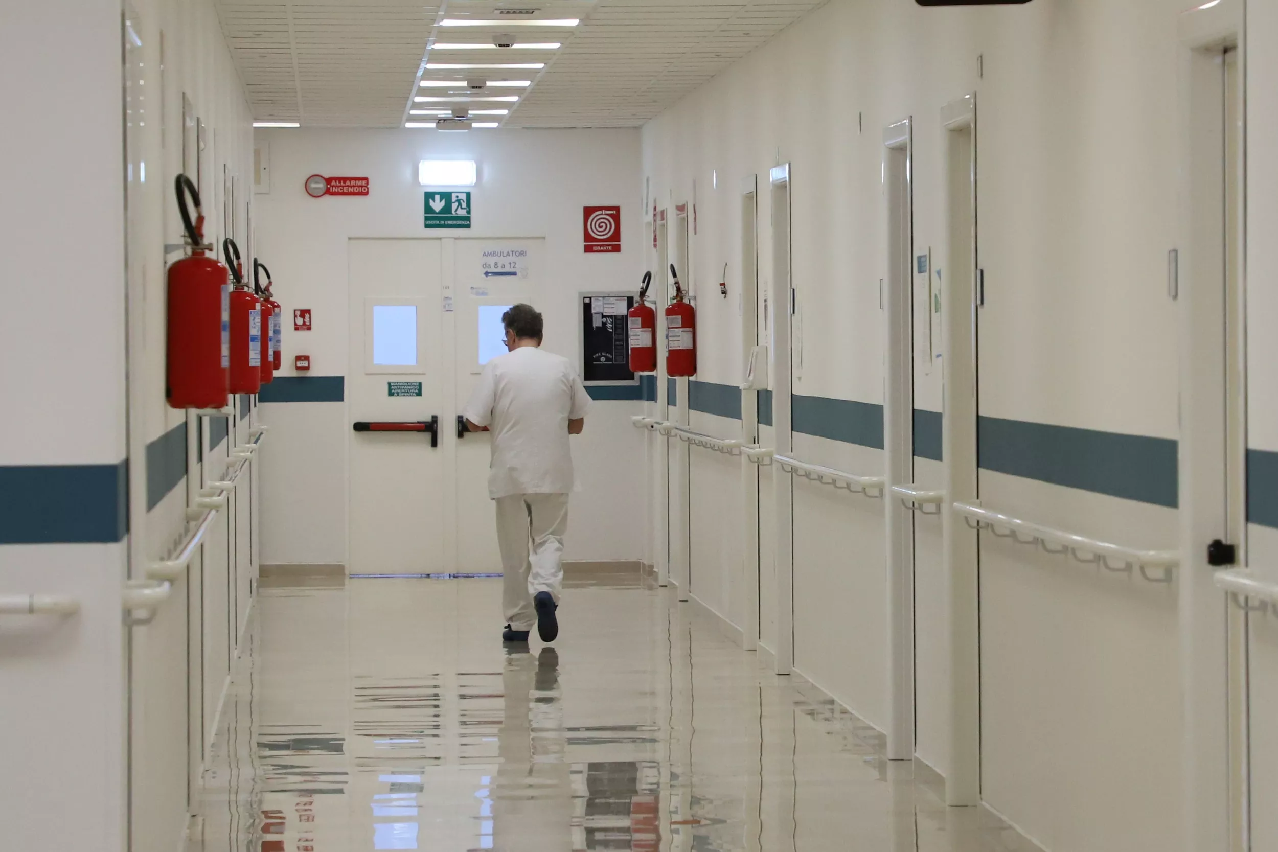 Italy Hospital Surge Over Flu-Like Illness Raises Alarm Bells: 'Very Weird' - Vimarsana News