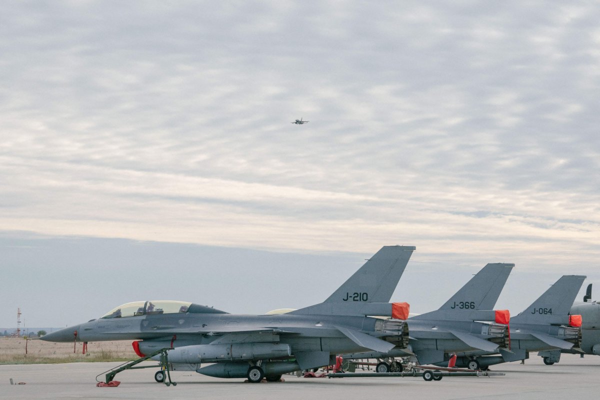 NATO Ally Gives Ukraine’s F-16 Program AdditionalBoost 