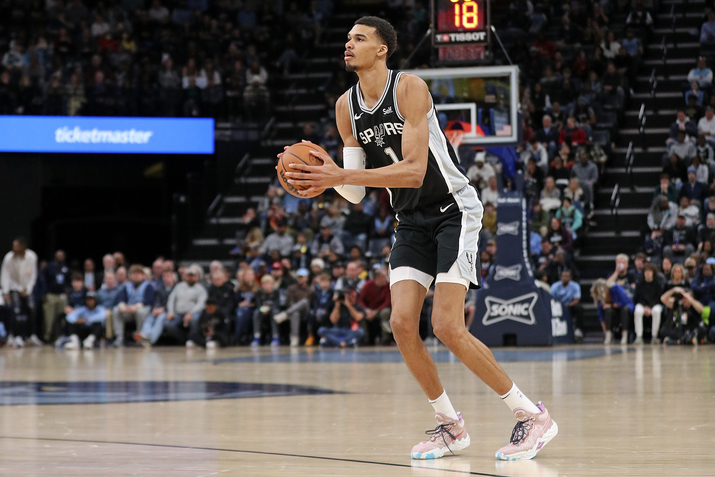 Victor Wembanyama’s 2 Different Pieces of Birthday Praise Speak Volumes