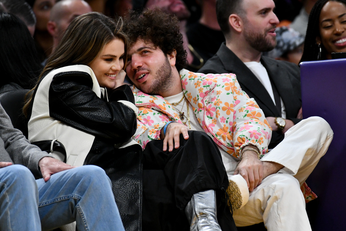 Benny Blanco slammed over new Selena Gomez photos 2 Selena Gomez and Benny Blanco sitting courtside
