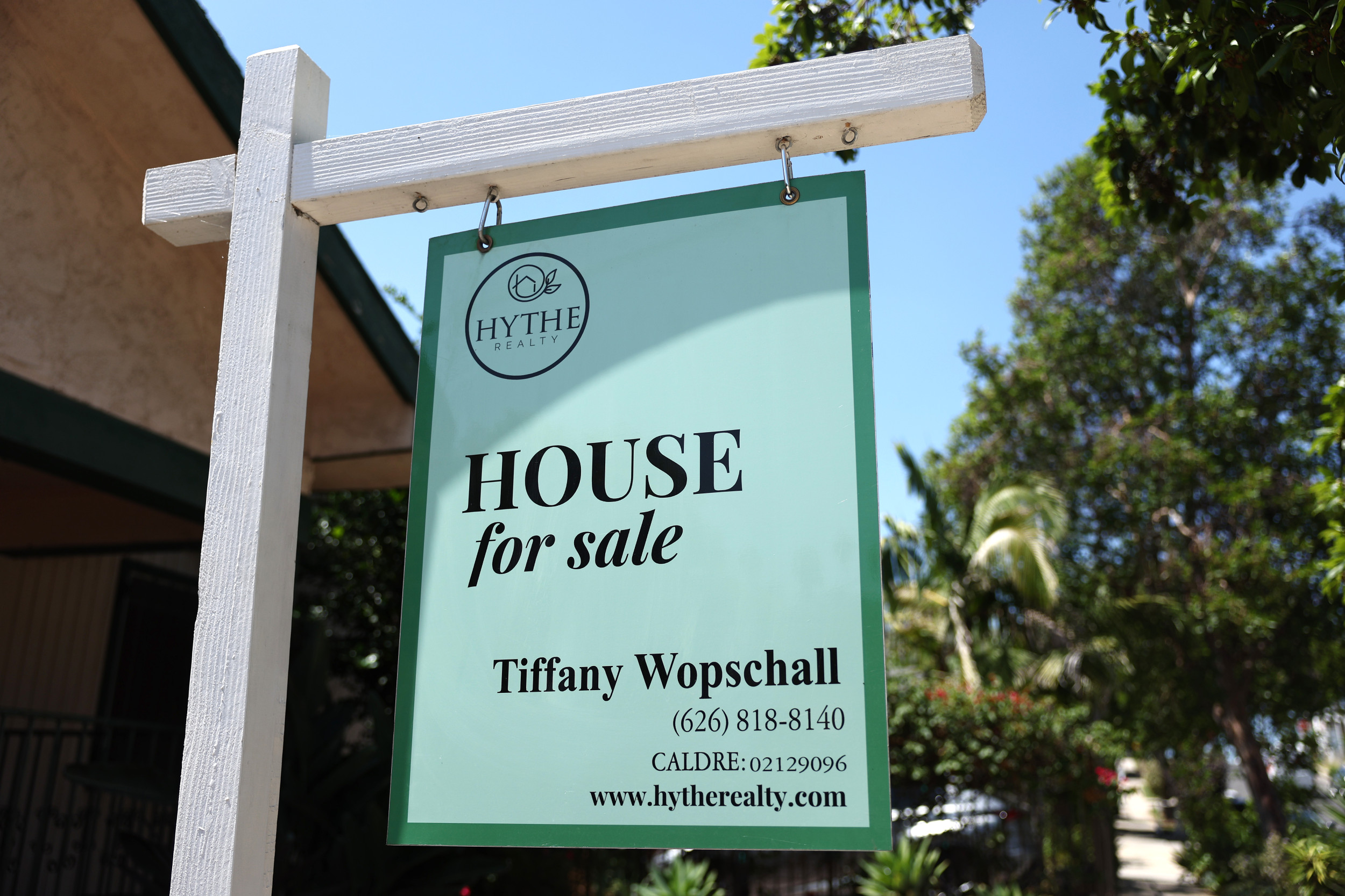 Americans Are Saving Thousands on Mortgage Payments Americans Are Saving Thousands on Mortgage Payments